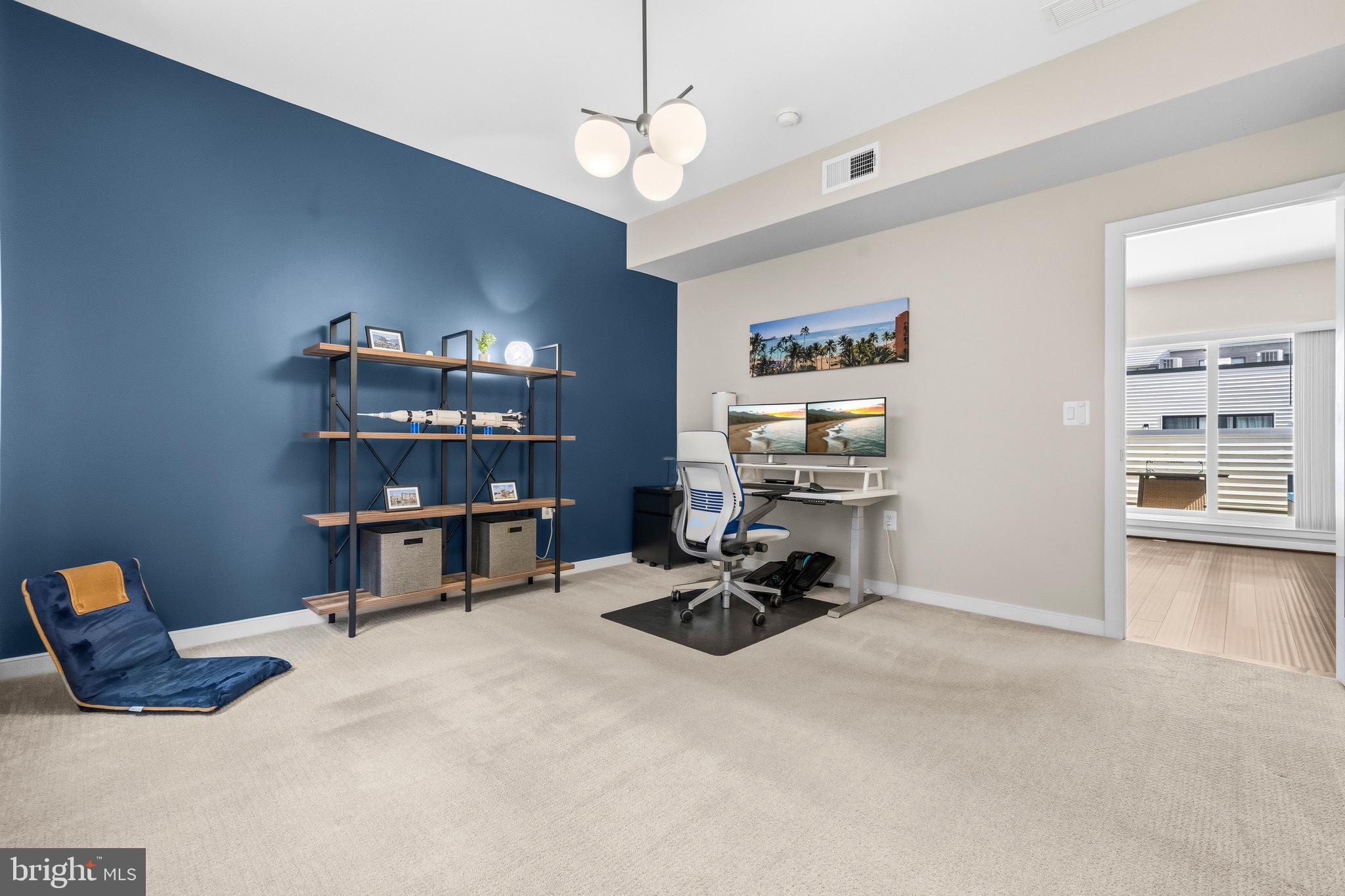 RESTON - Residential