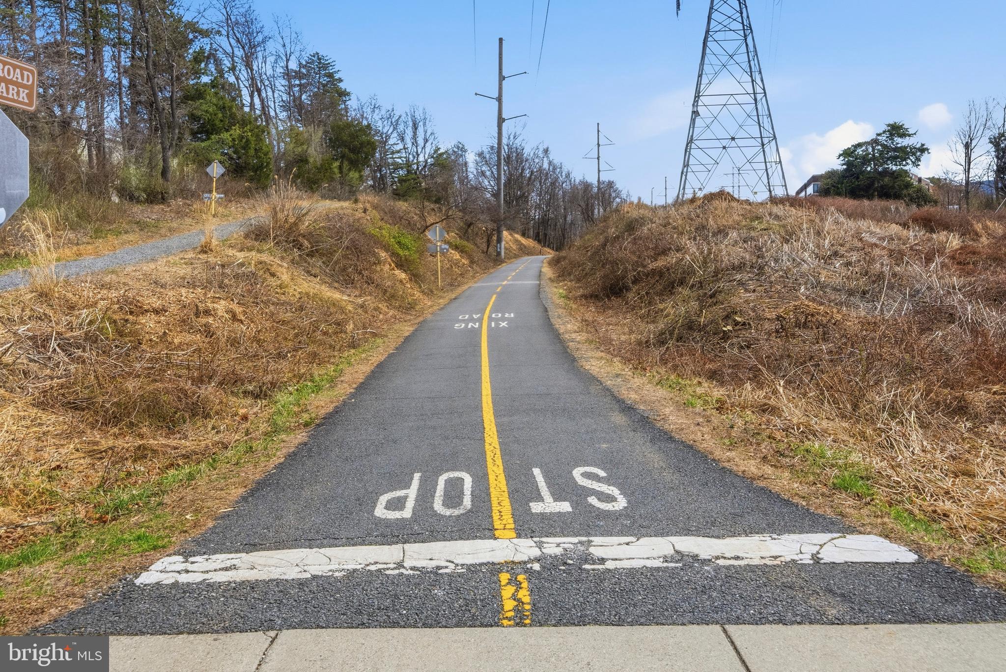 RESTON - Residential