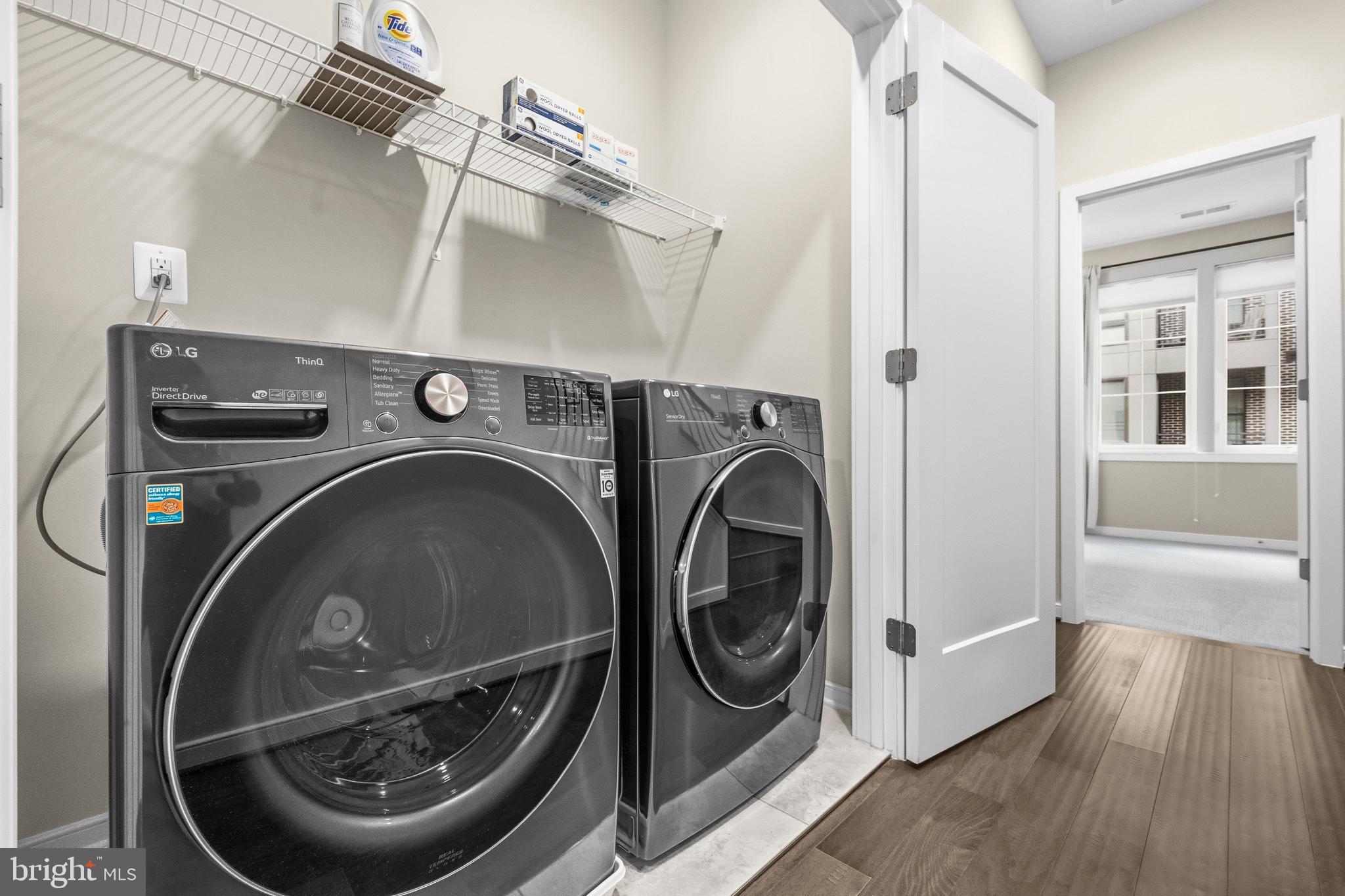 RESTON - Residential