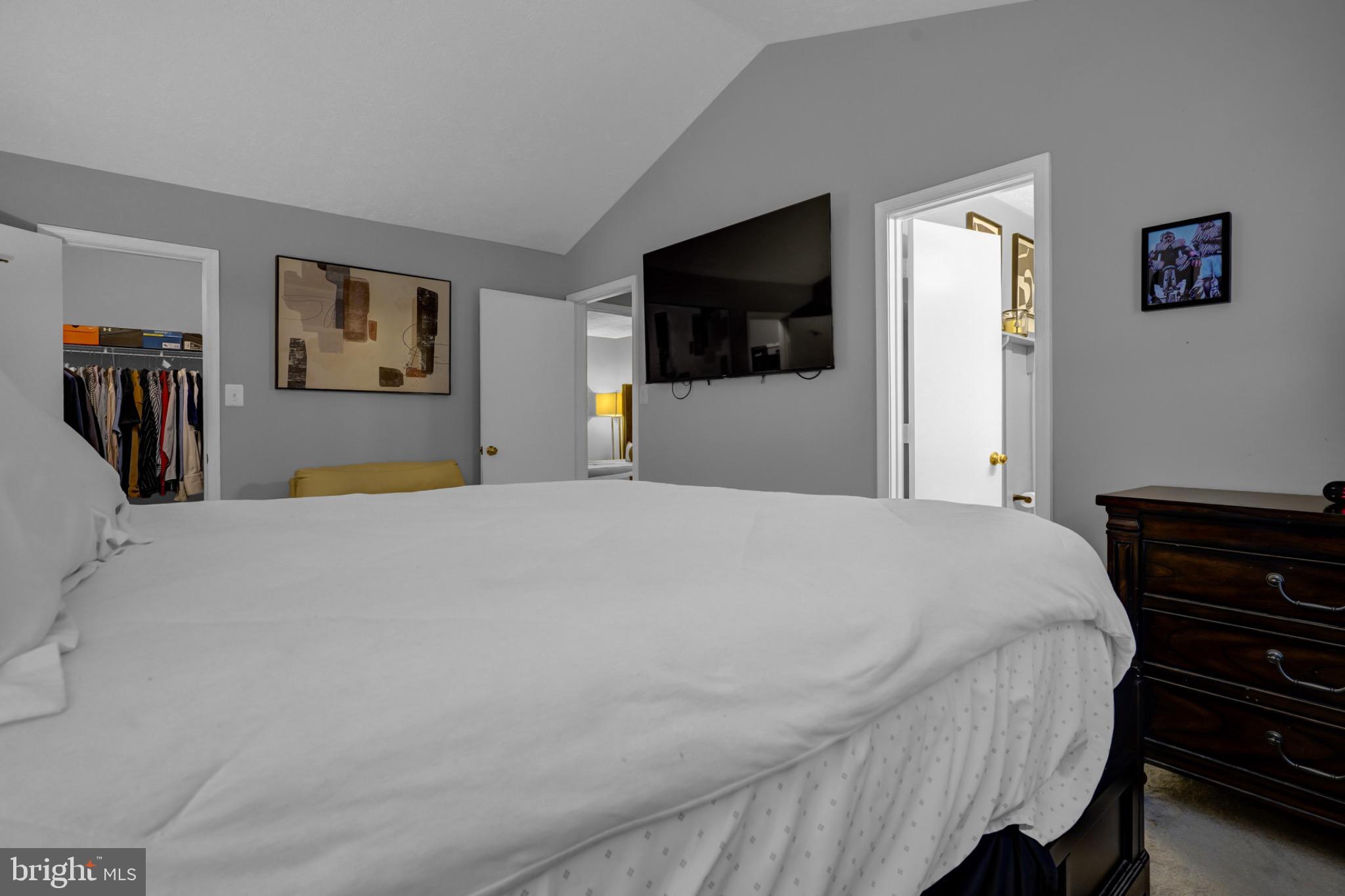 VILLAGES OF SALEM STATION - Residential