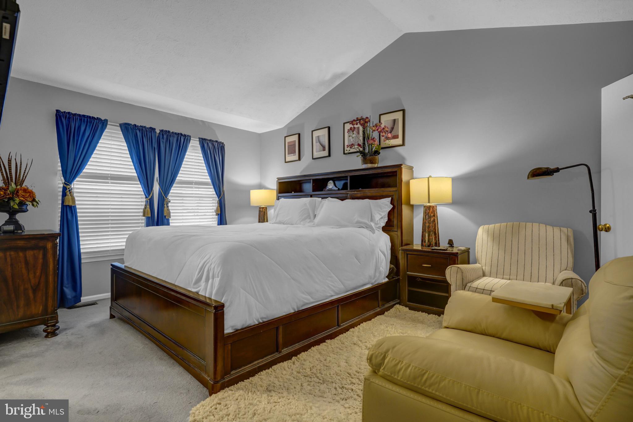 VILLAGES OF SALEM STATION - Residential