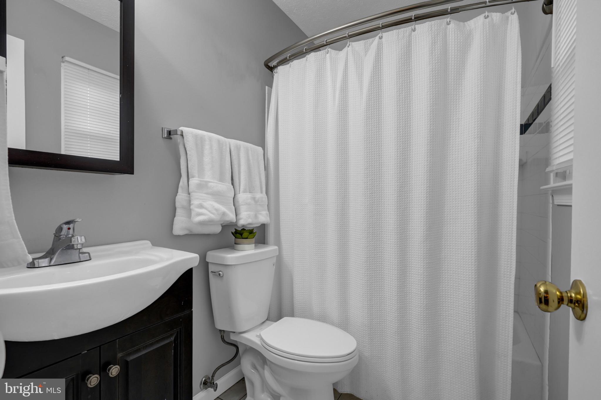 VILLAGES OF SALEM STATION - Residential