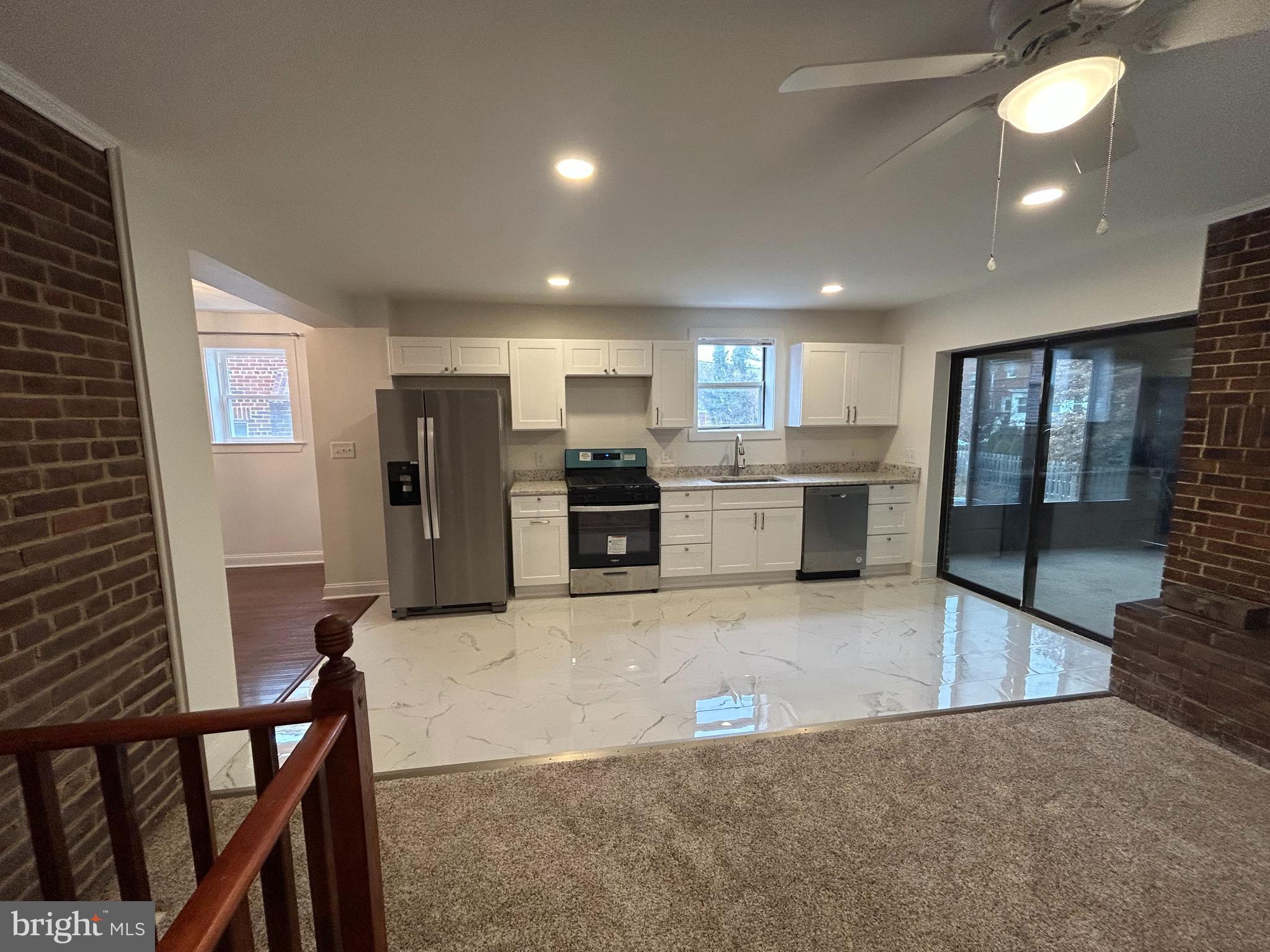 WOODRIDGE - Residential