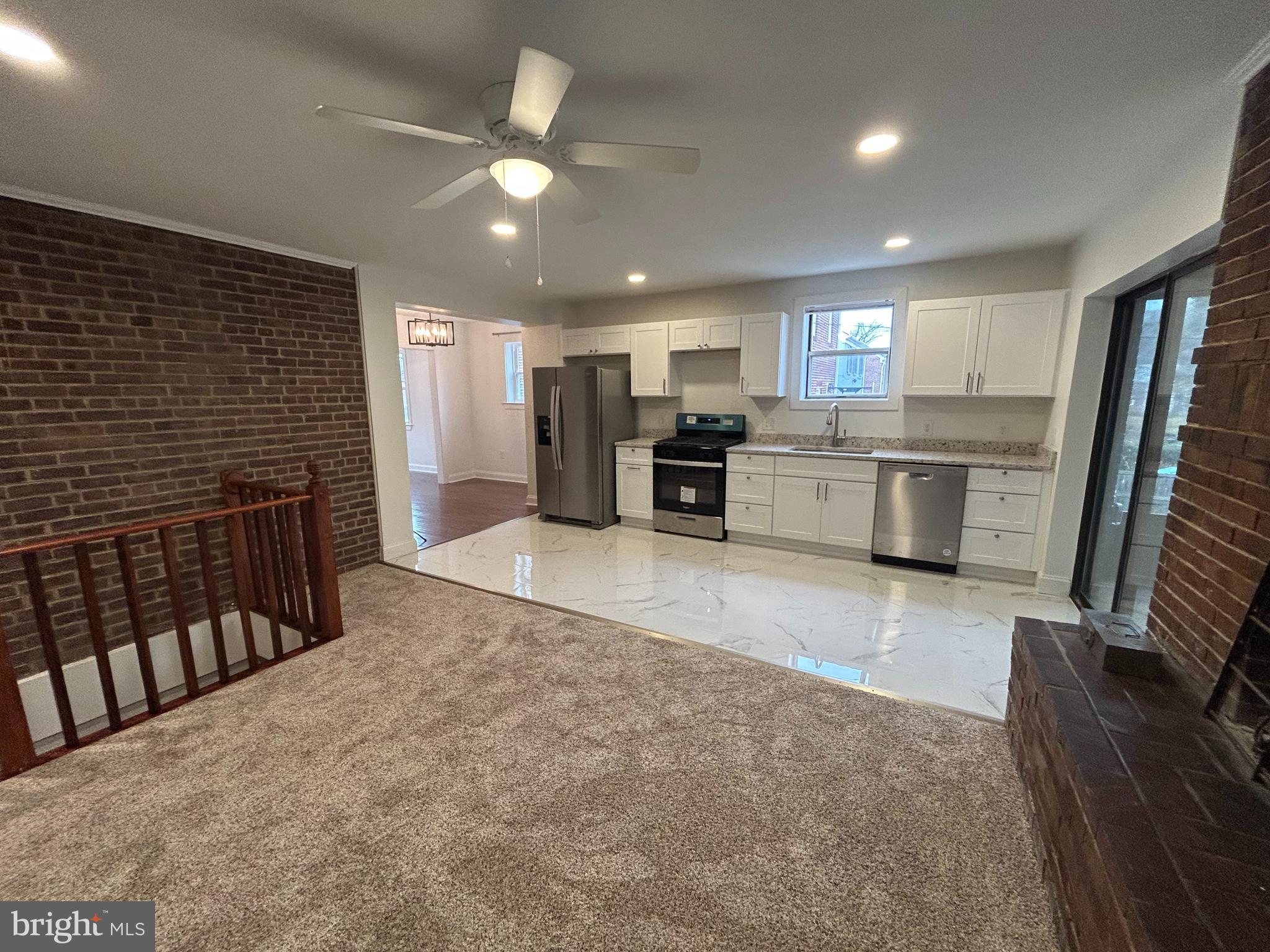 WOODRIDGE - Residential