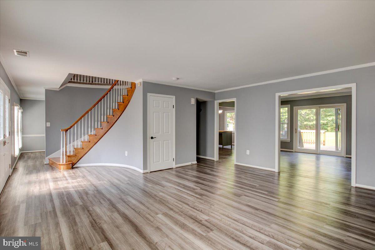 LAKE MONTCLAIR - Residential