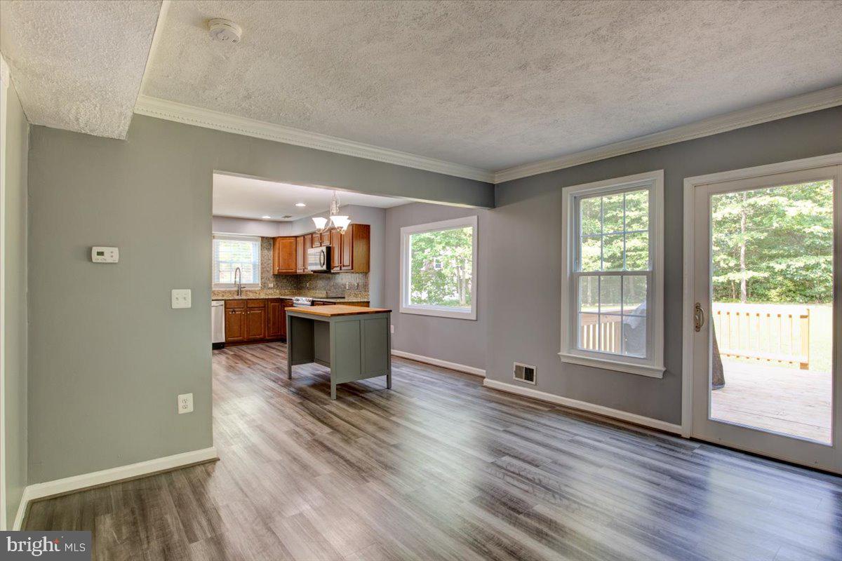 LAKE MONTCLAIR - Residential