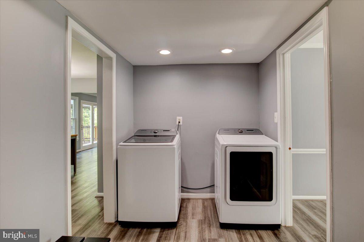 LAKE MONTCLAIR - Residential