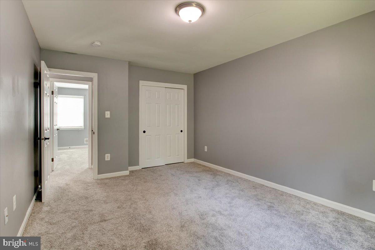 LAKE MONTCLAIR - Residential