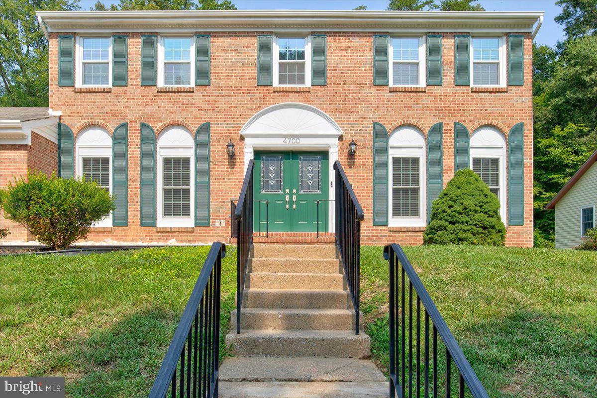 LAKE MONTCLAIR - Residential