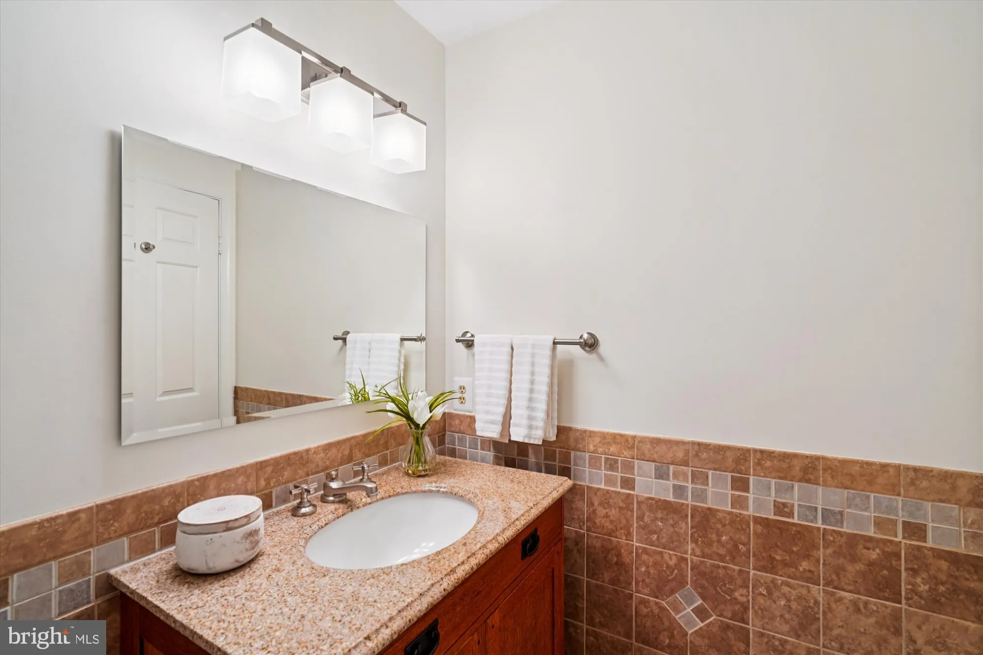 McLean, Virginia 22101, United States, 4 Bedrooms Bedrooms, ,4 BathroomsBathrooms,Residential,Coming Soon,228913