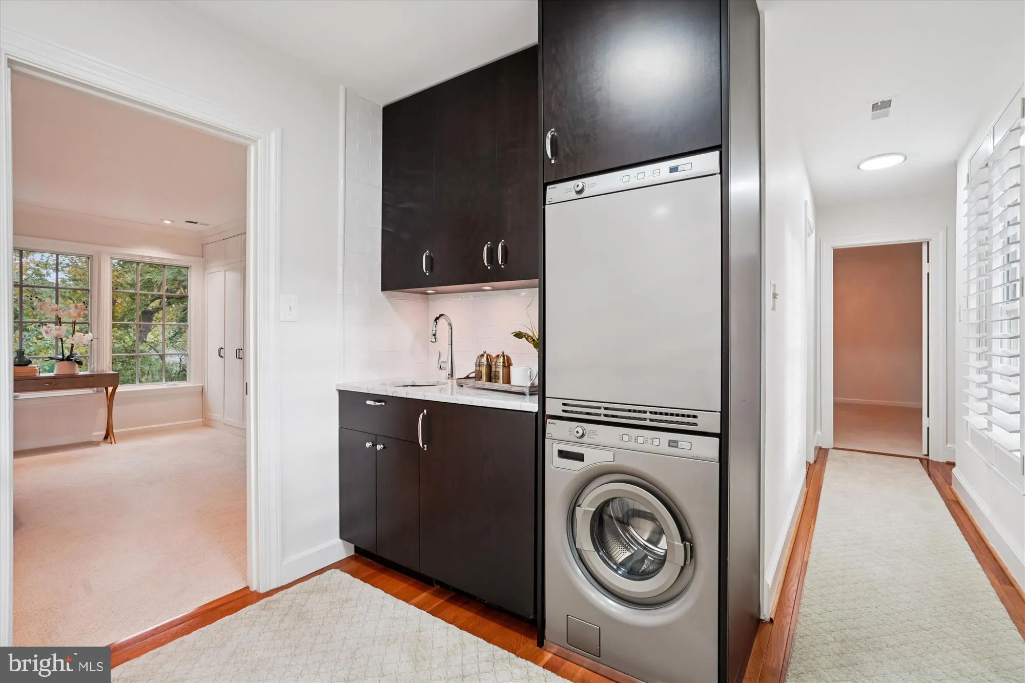 McLean, Virginia 22101, United States, 4 Bedrooms Bedrooms, ,4 BathroomsBathrooms,Residential,Coming Soon,228913