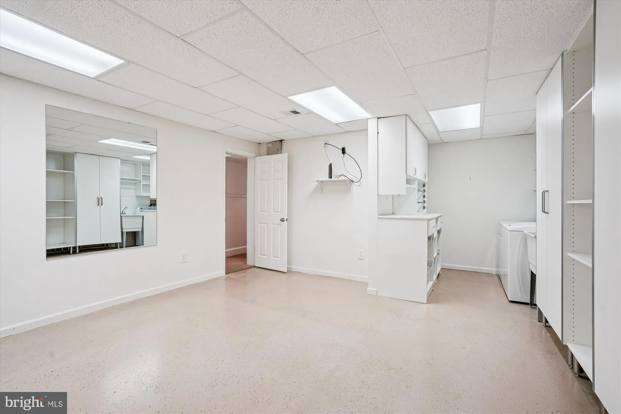 McLean, Virginia 22101, United States, 4 Bedrooms Bedrooms, ,4 BathroomsBathrooms,Residential,Coming Soon,228913