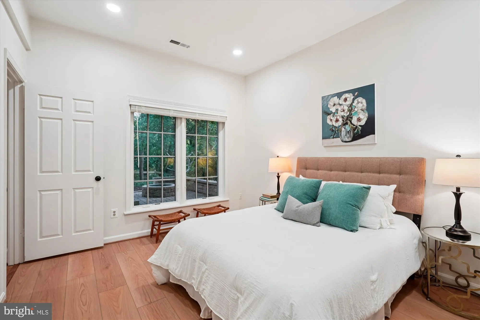 McLean, Virginia 22101, United States, 4 Bedrooms Bedrooms, ,4 BathroomsBathrooms,Residential,Coming Soon,228913