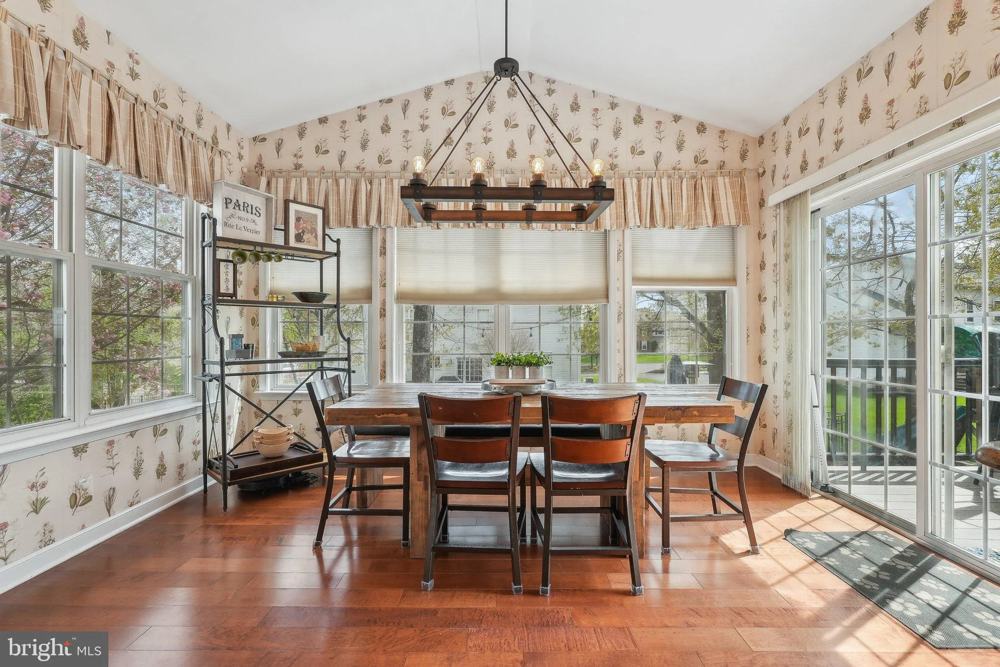 Ambler, Pennsylvania 19002, United States, 4 Bedrooms Bedrooms, ,3 BathroomsBathrooms,Residential,Contingent,115962