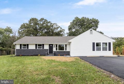 Homes For Sale - 11960 Motley Place<br/> Charles County, WALDORF, MD 20602