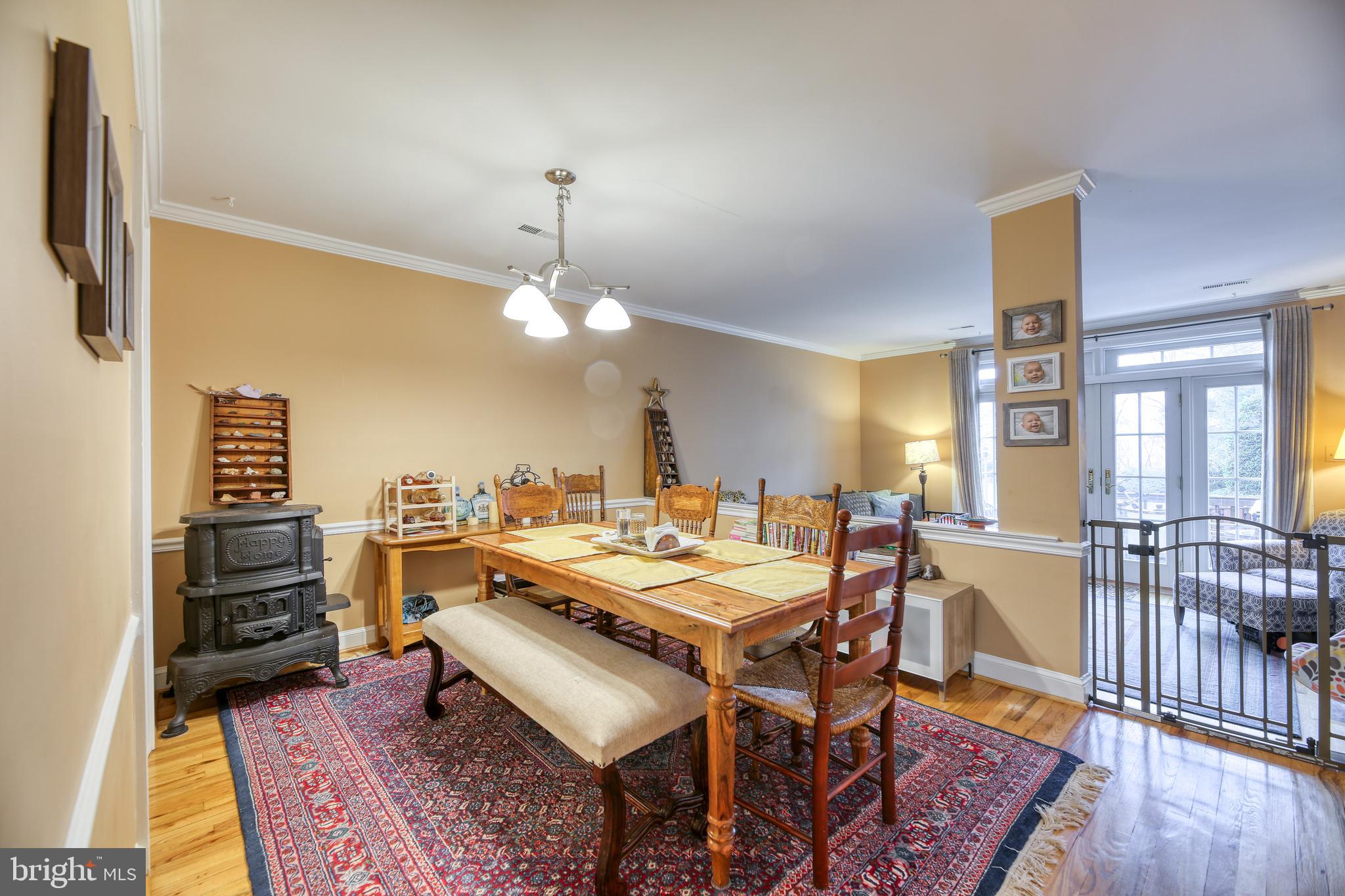 SHUTERS HILL - Residential