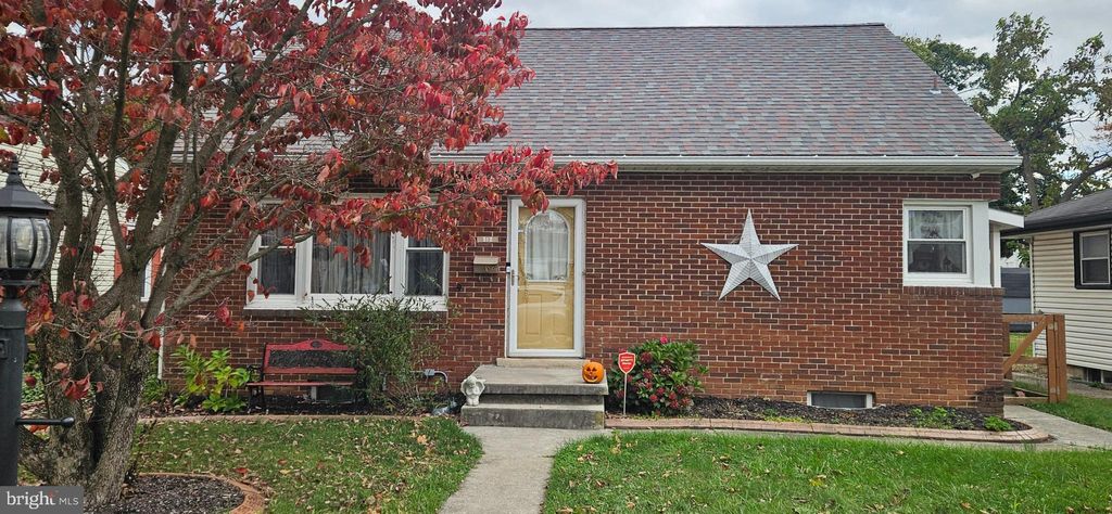 Photo of 512 Ridge Avenue, MC SHERRYSTOWN, PA 17344 (MLS # PAAD2020374)
