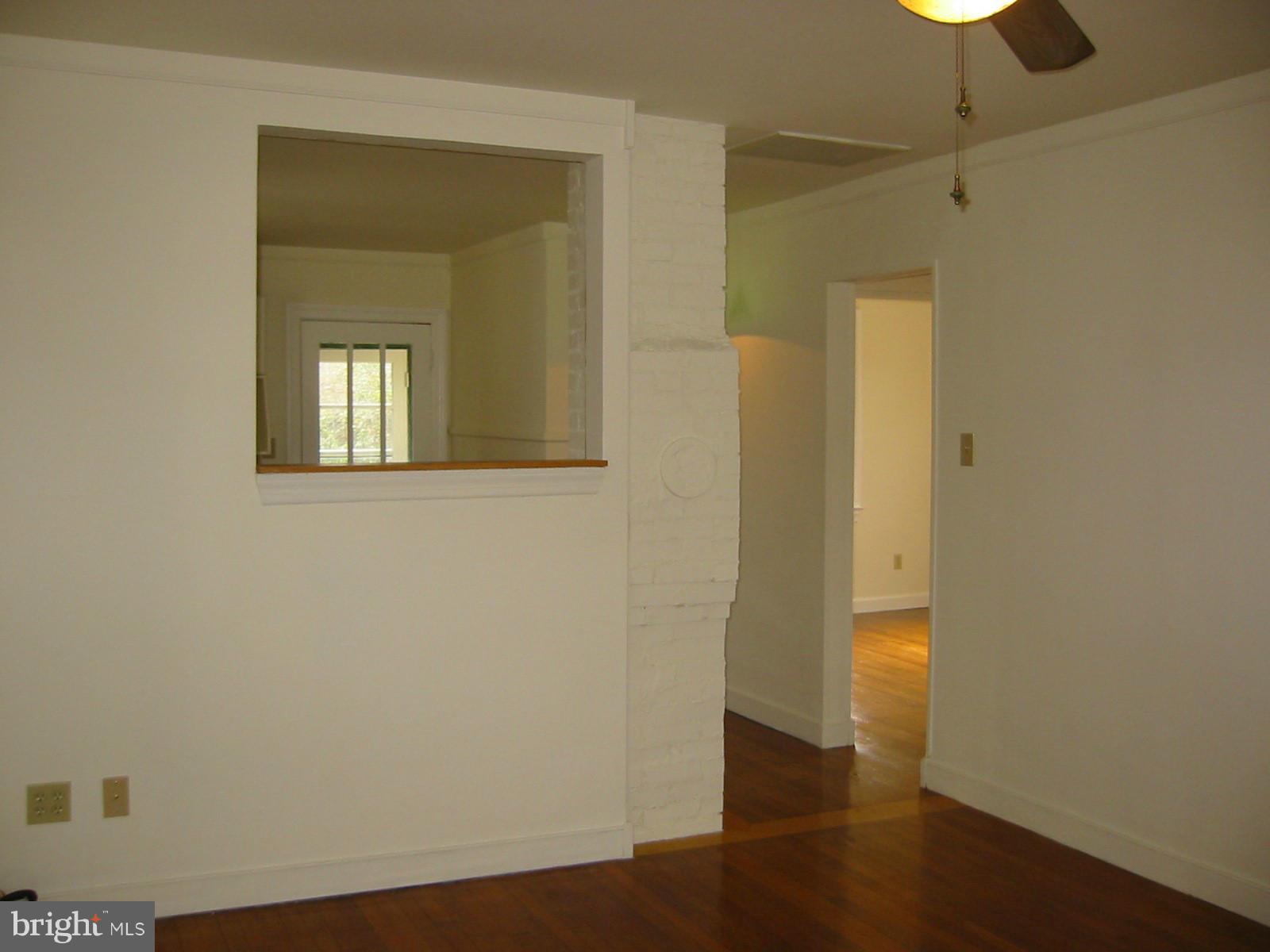 COURTLAND HEIGHTS - Residential Lease