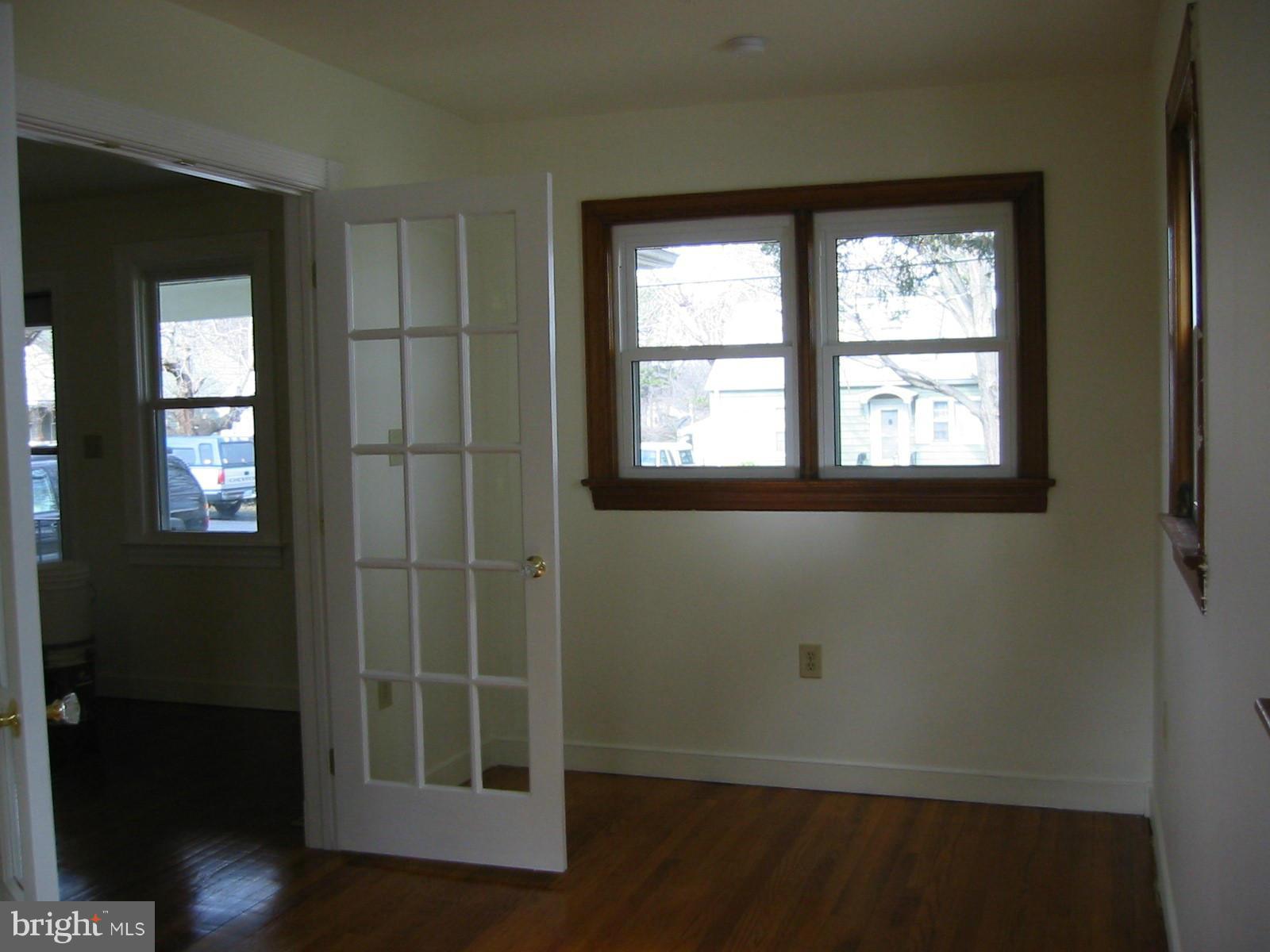 COURTLAND HEIGHTS - Residential Lease