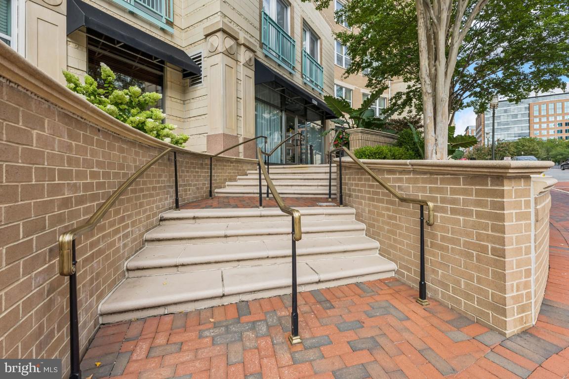 12000 MARKET STREET 152