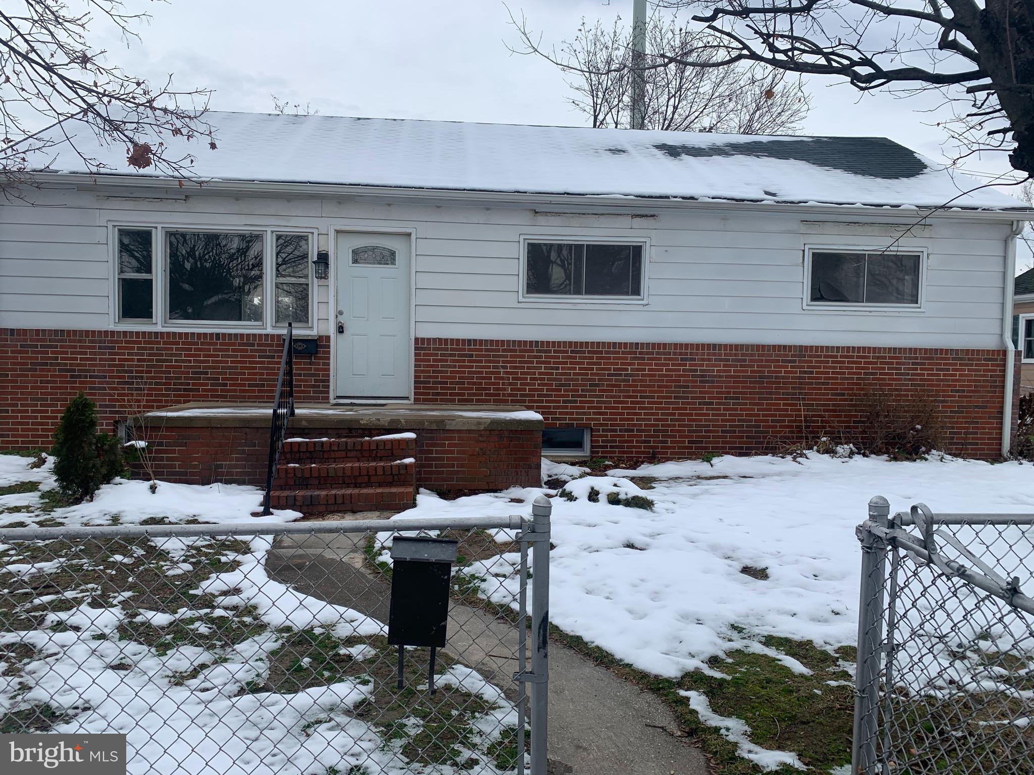 MIDDLE RIVER - Residential Lease