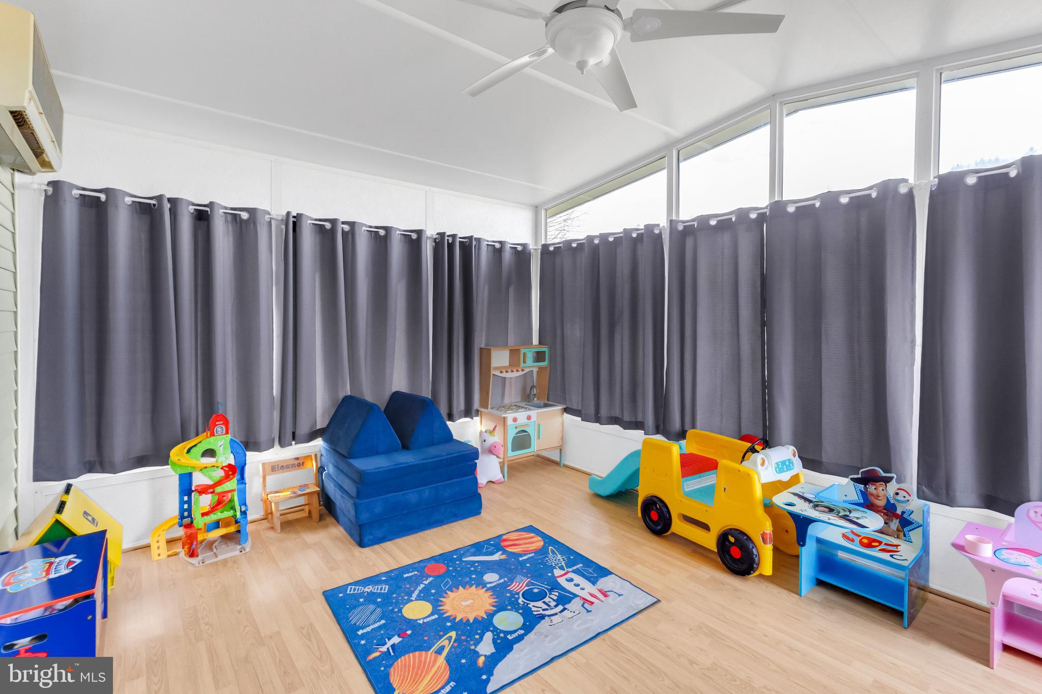 PASSERDYKE VILLAGE - Residential