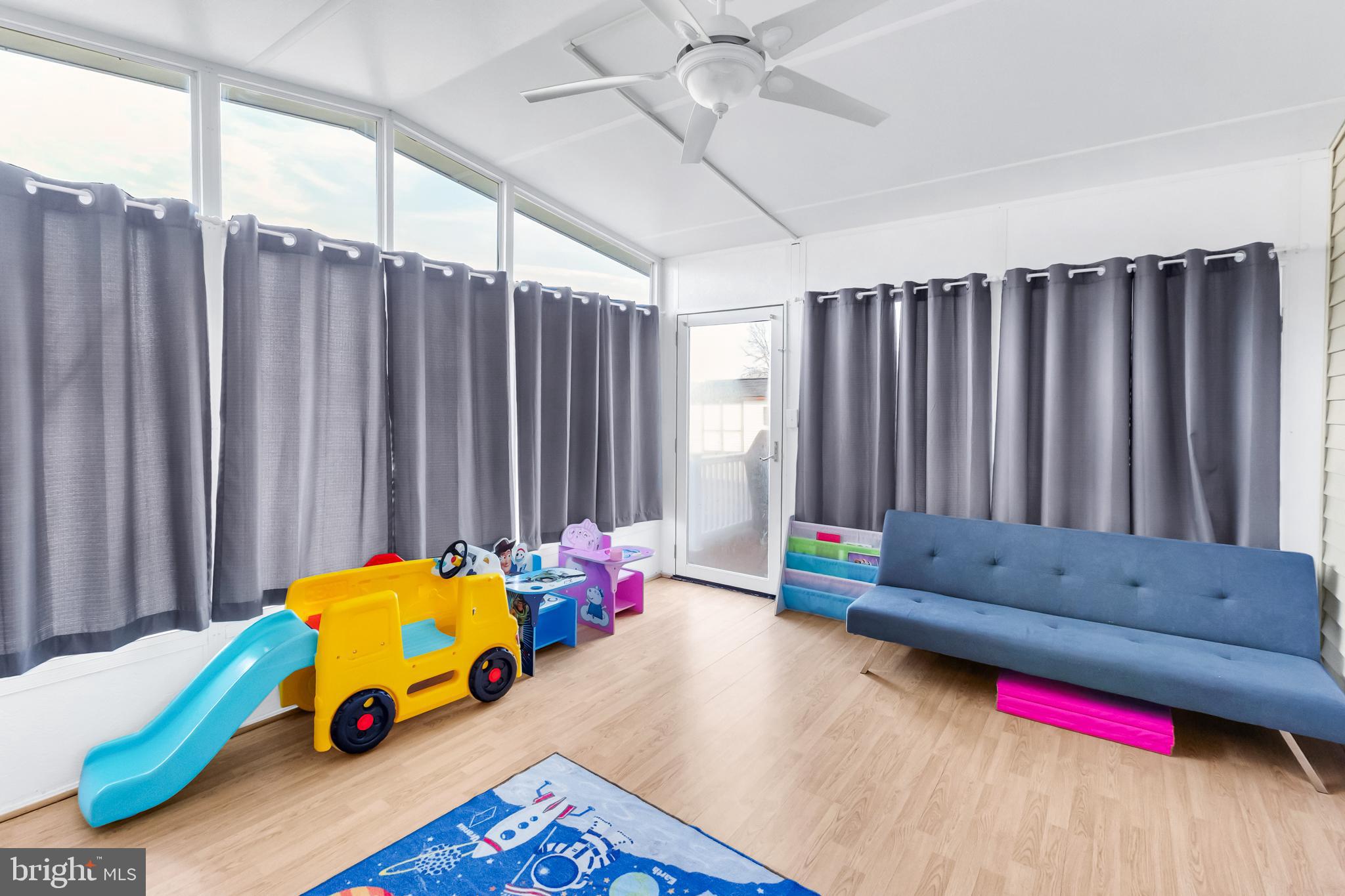 PASSERDYKE VILLAGE - Residential