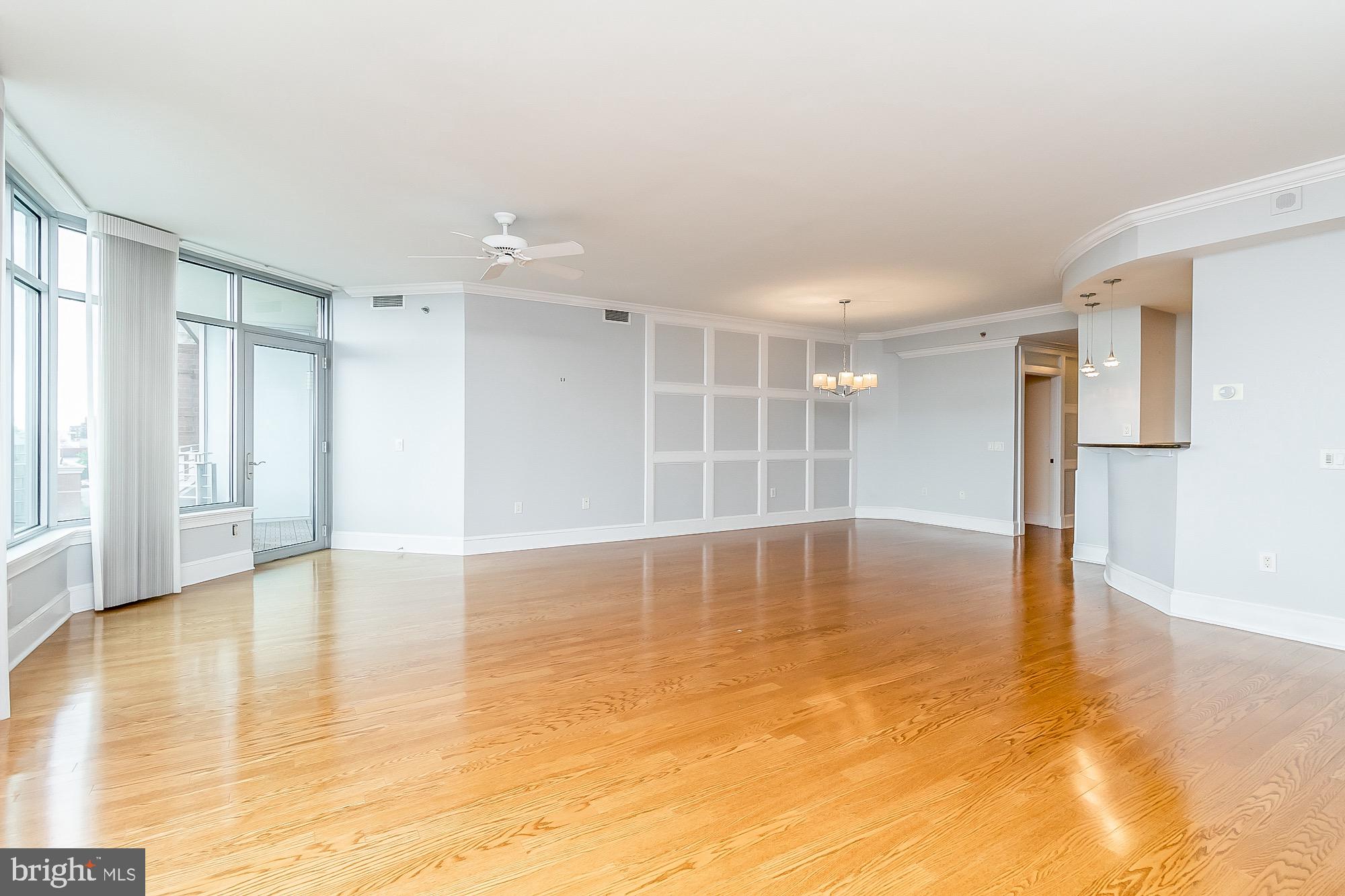 HARBOR EAST - Residential