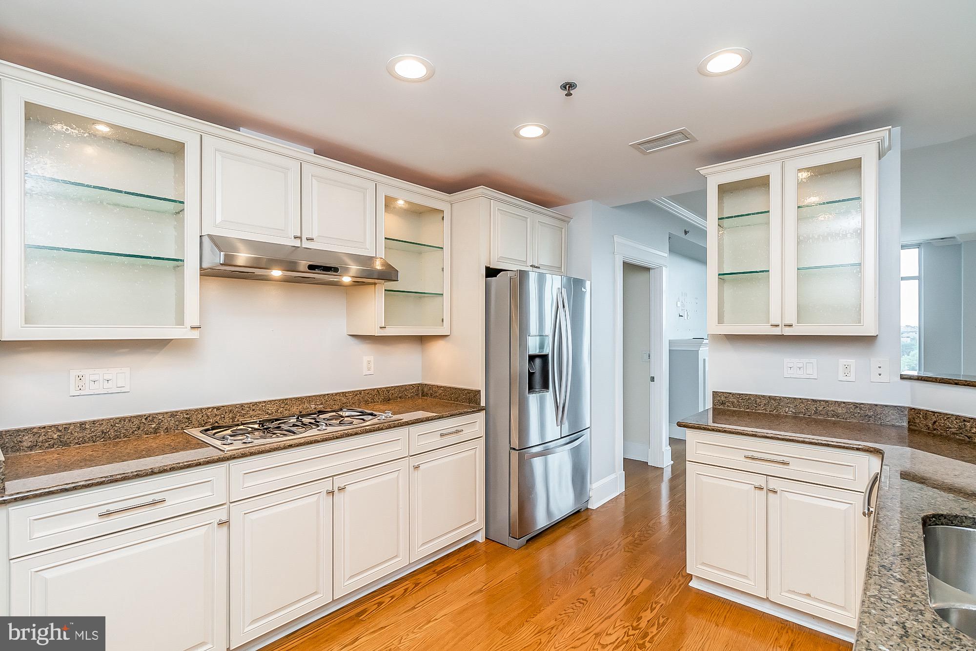 HARBOR EAST - Residential