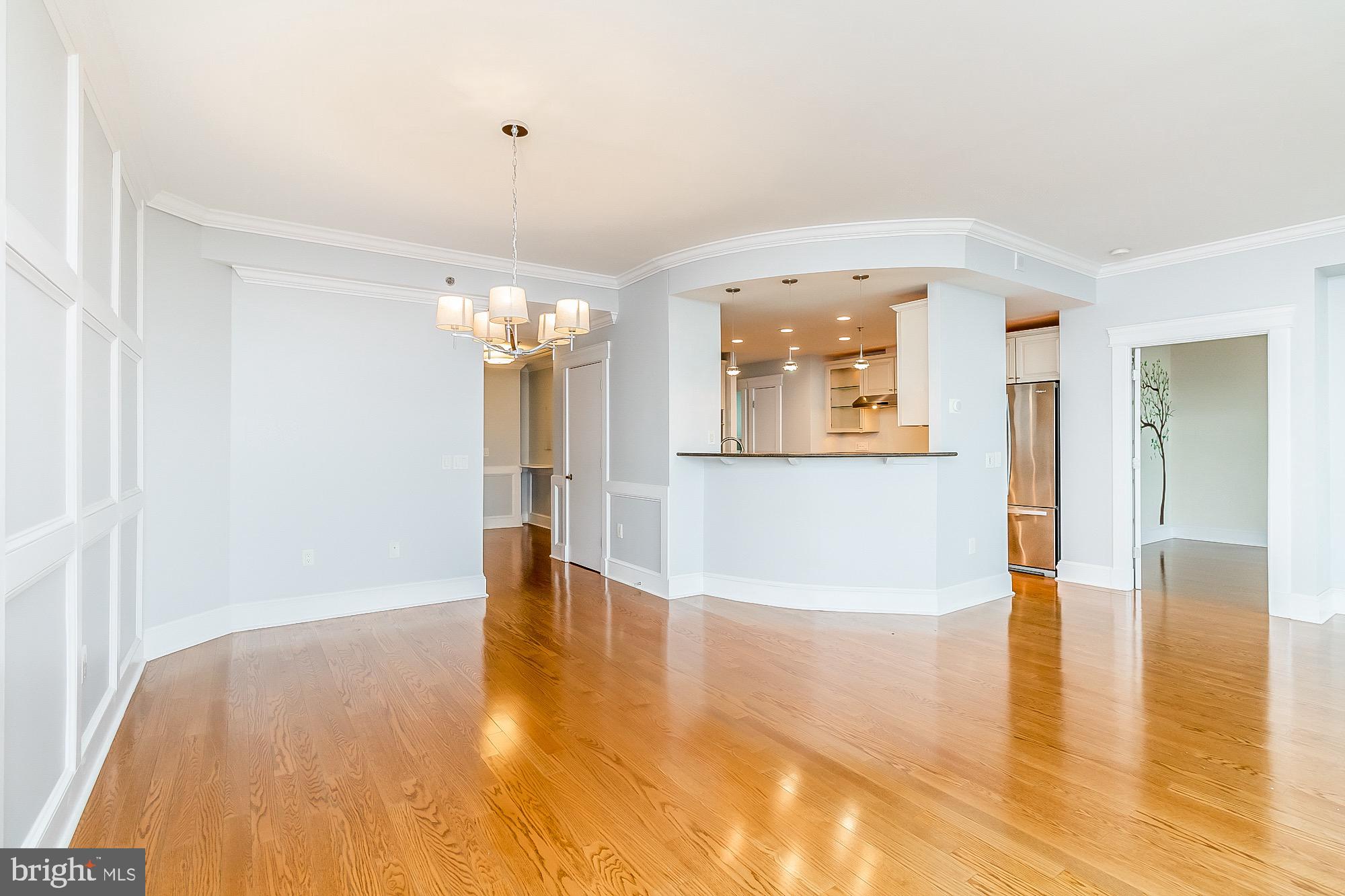 HARBOR EAST - Residential