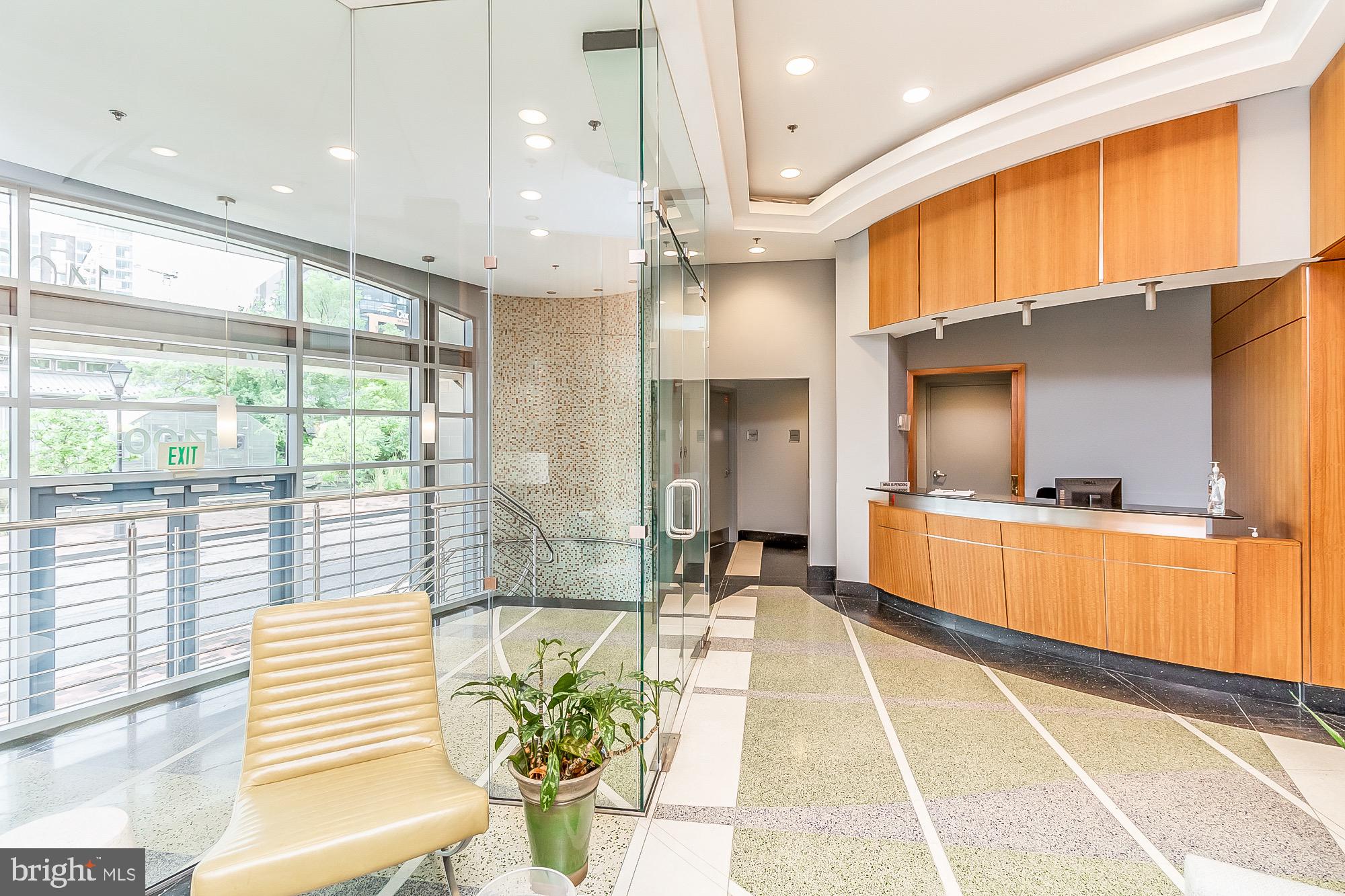 HARBOR EAST - Residential