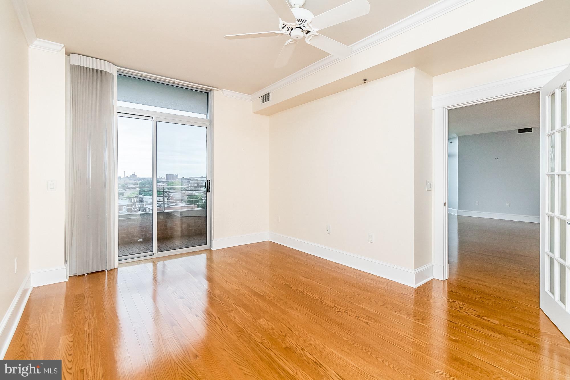 HARBOR EAST - Residential