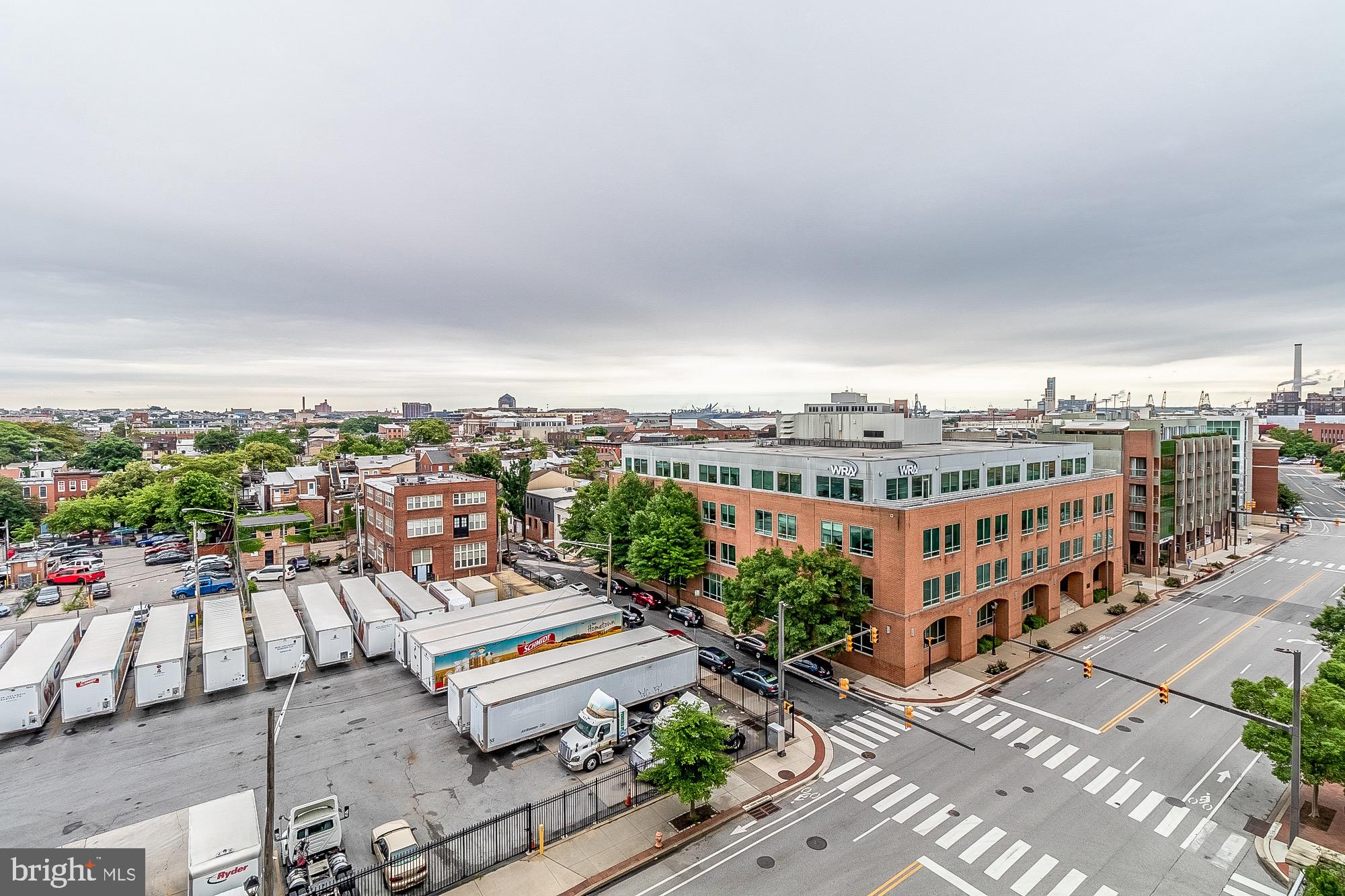 HARBOR EAST - Residential