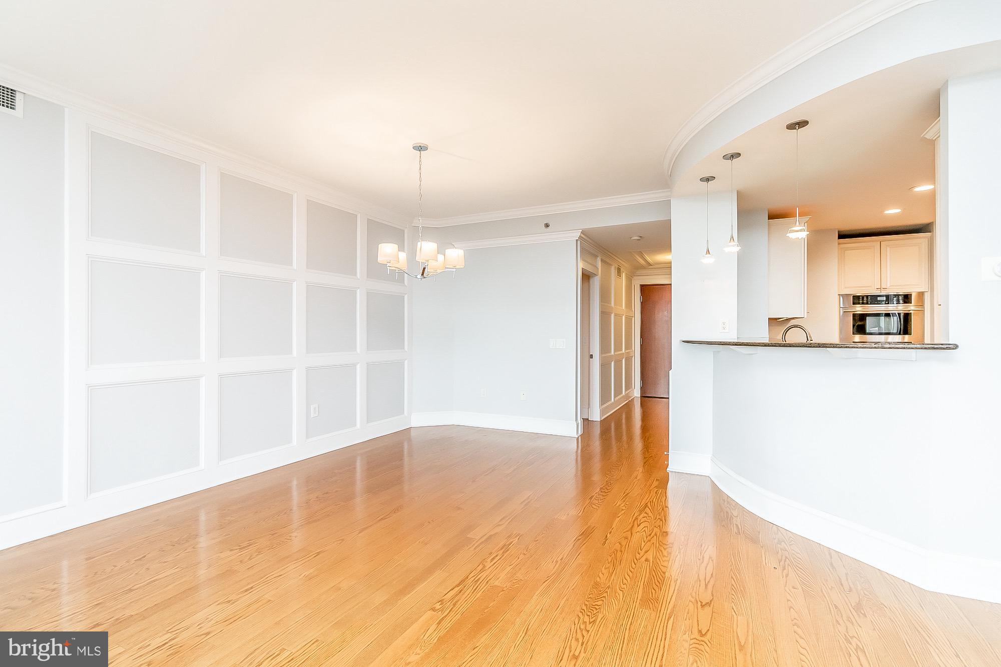 HARBOR EAST - Residential