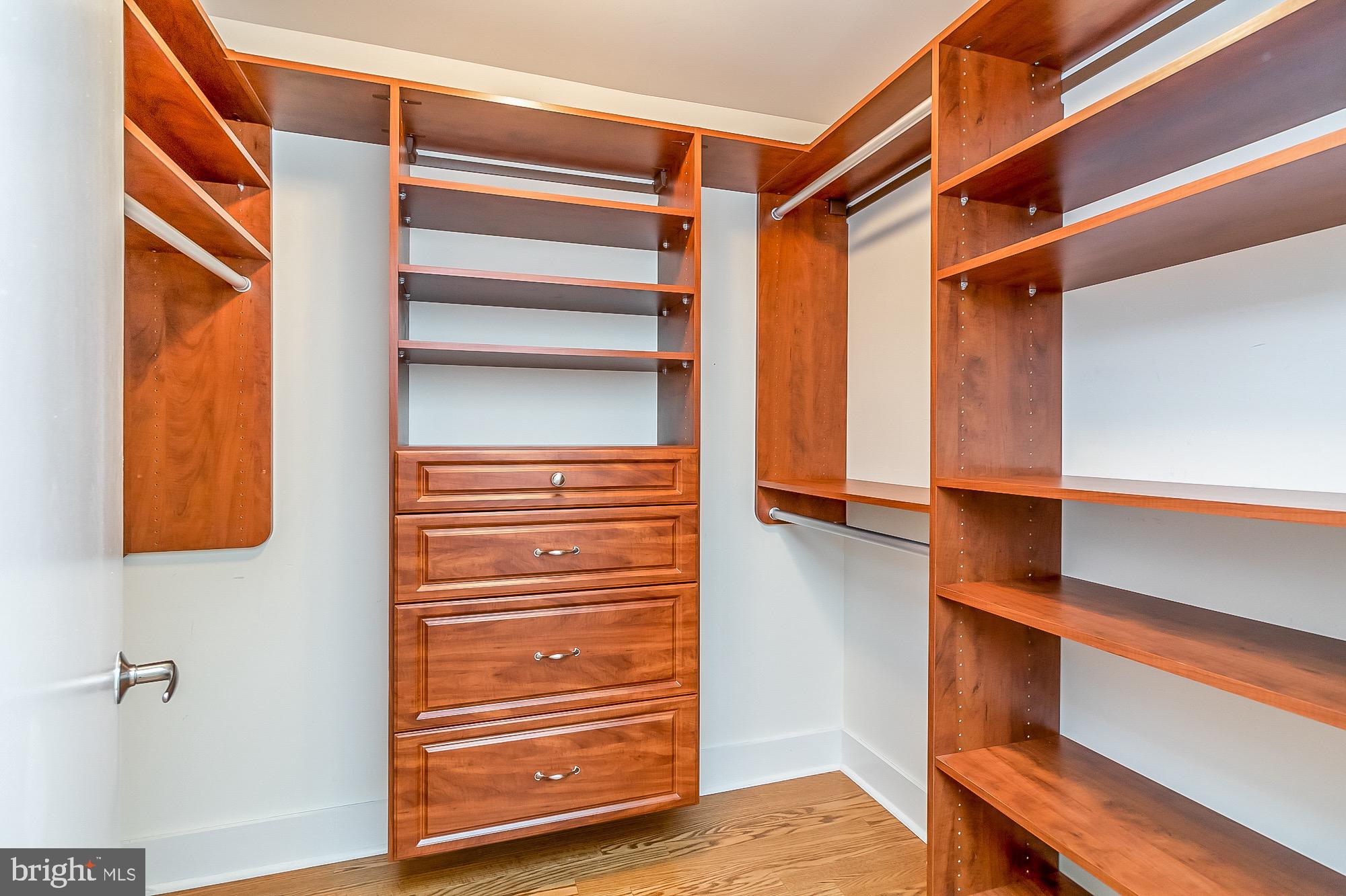 HARBOR EAST - Residential