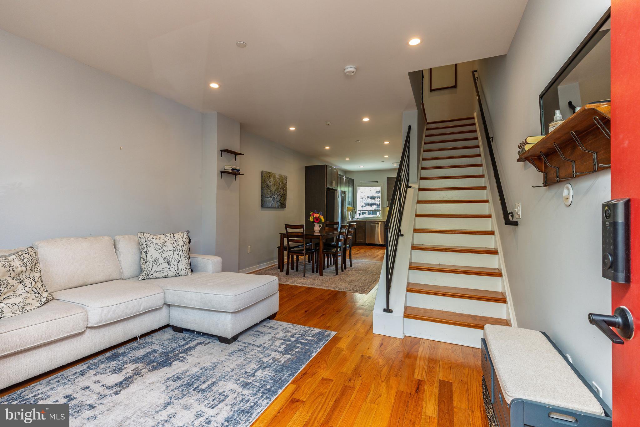 POINT BREEZE - Residential
