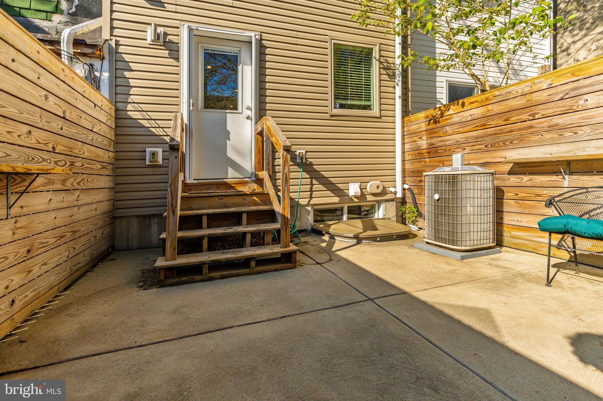 POINT BREEZE - Residential