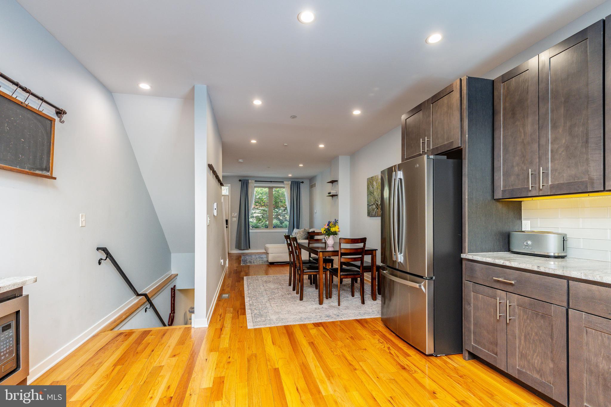 POINT BREEZE - Residential