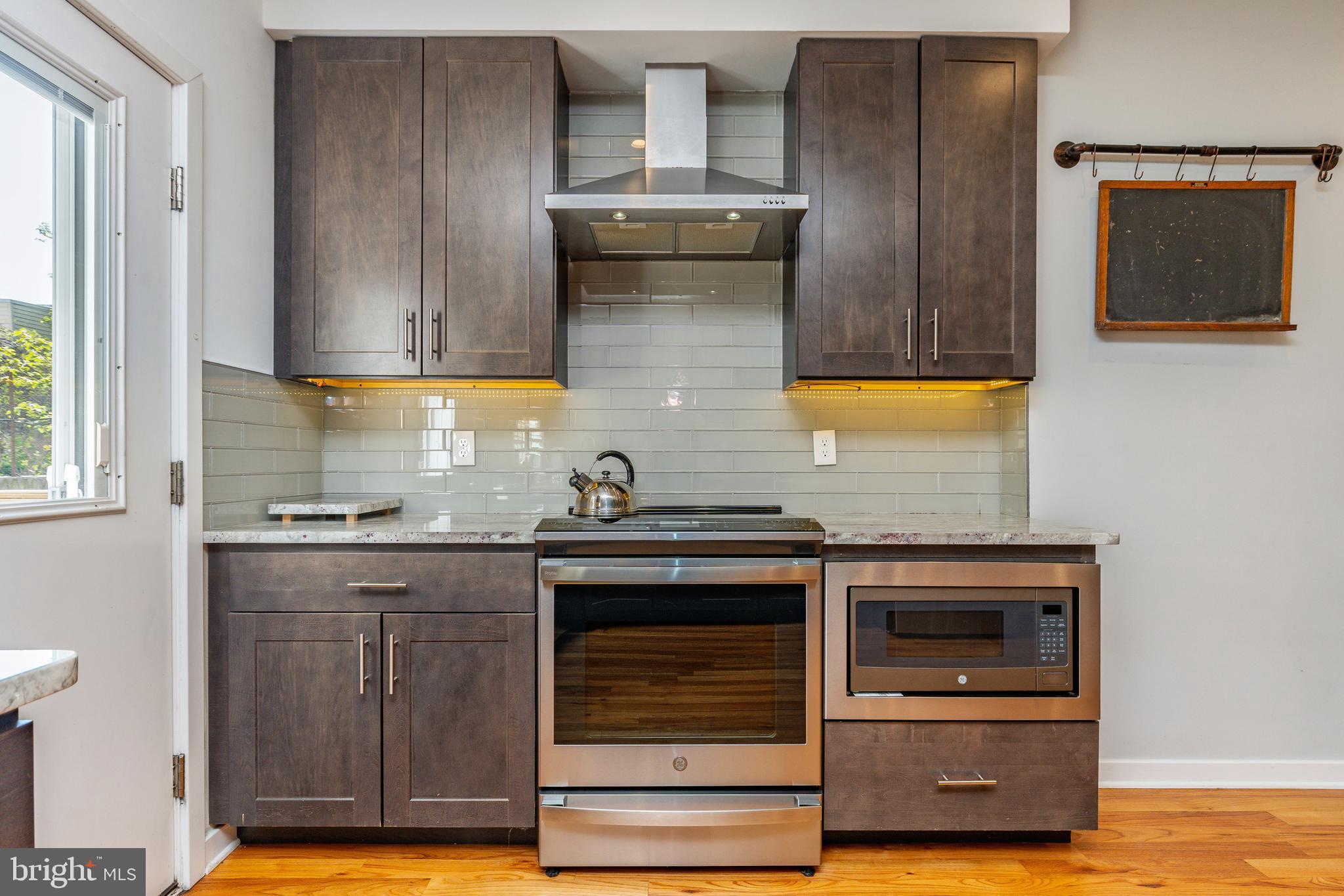 POINT BREEZE - Residential