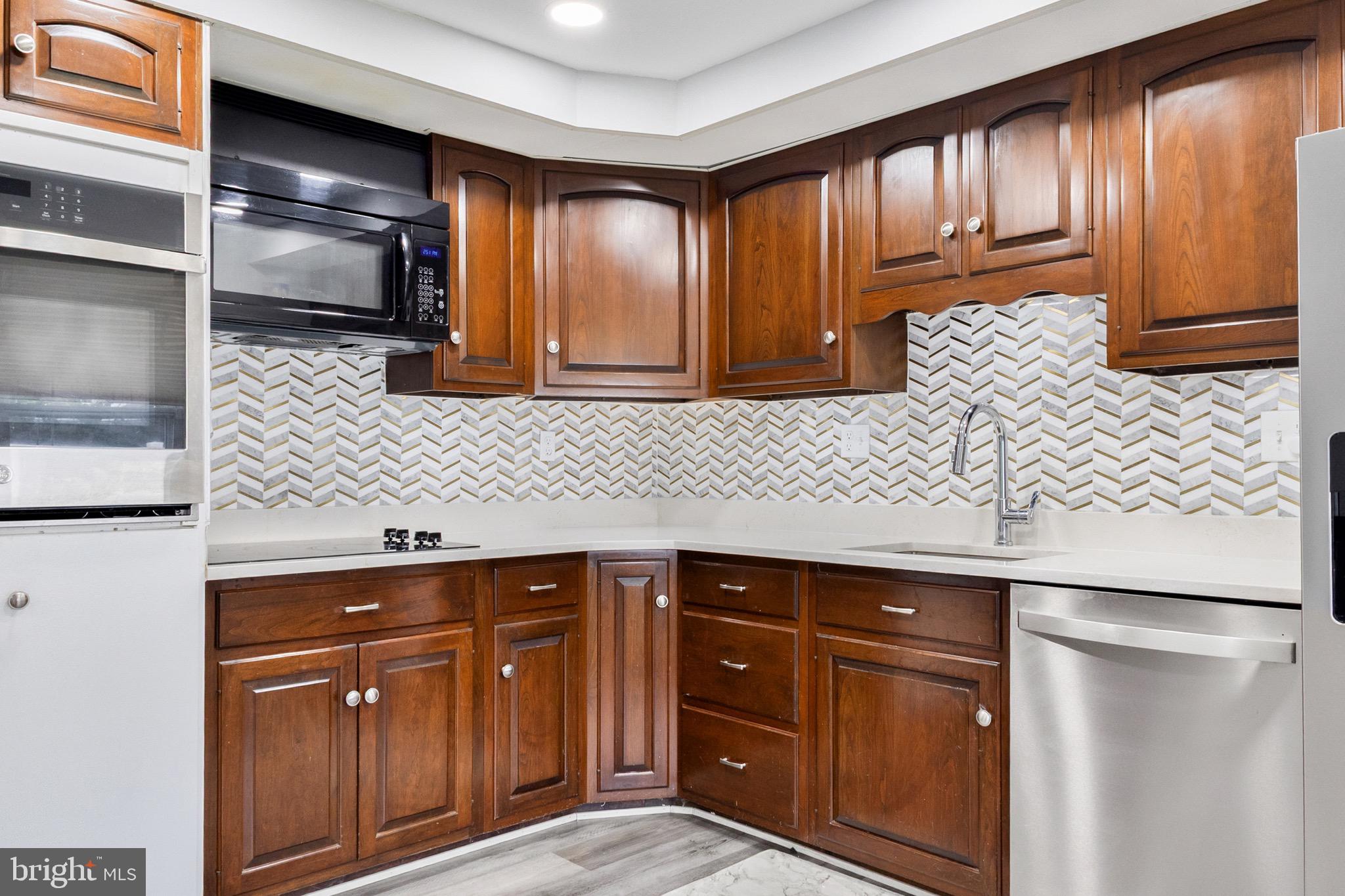 PINEFIELD - Residential