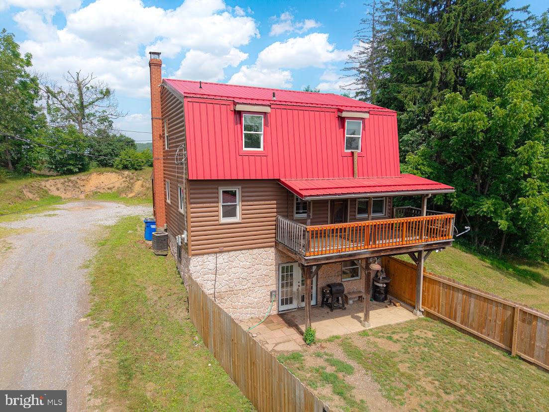 3311 VALLEY RAOD