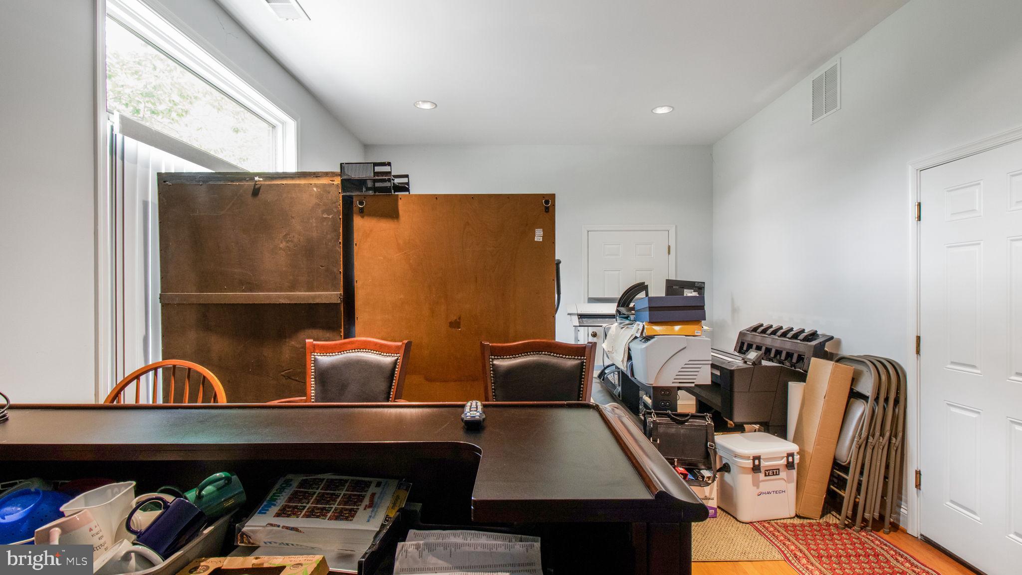 FAIRLAND ACRES - Residential