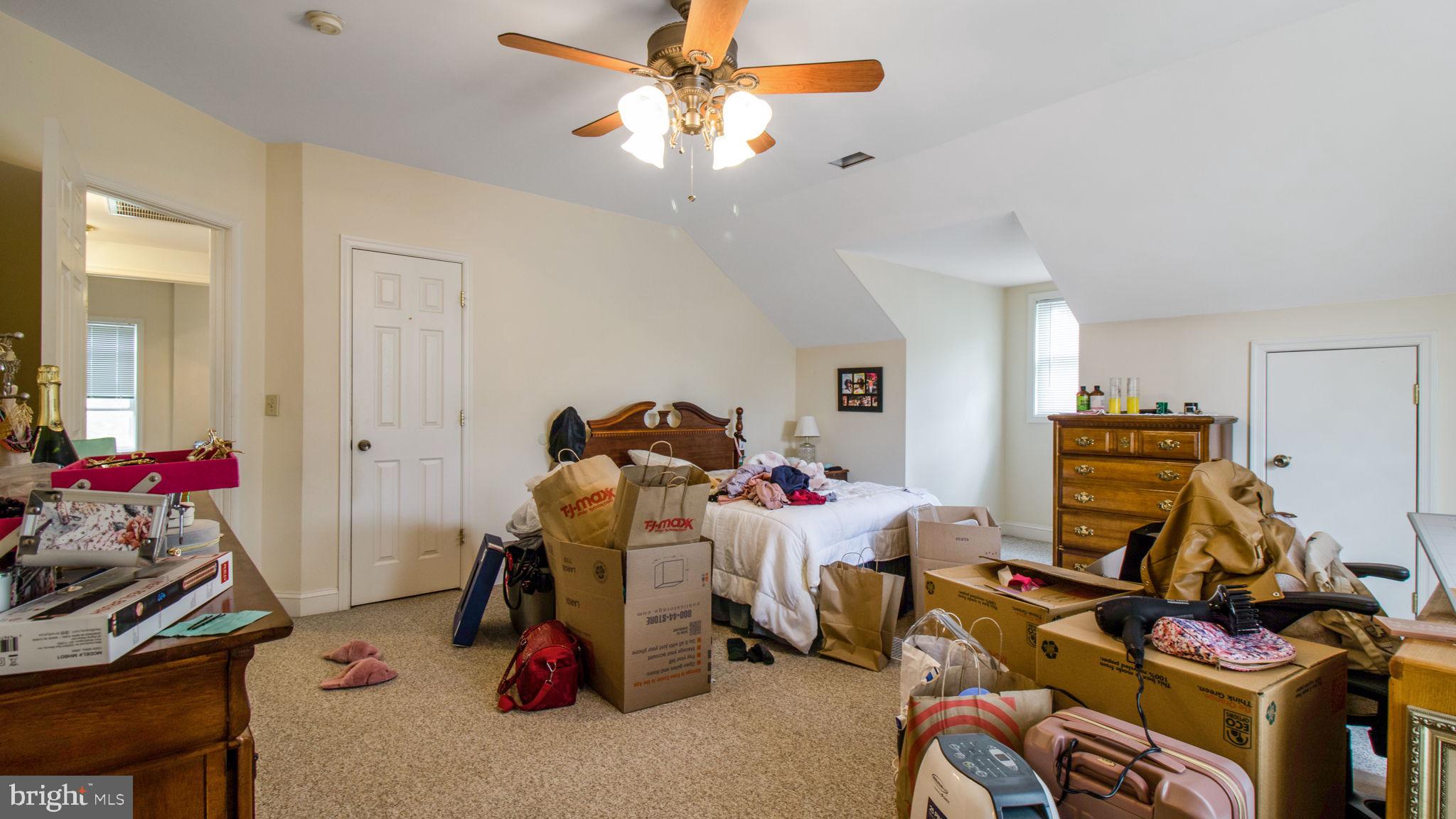 FAIRLAND ACRES - Residential