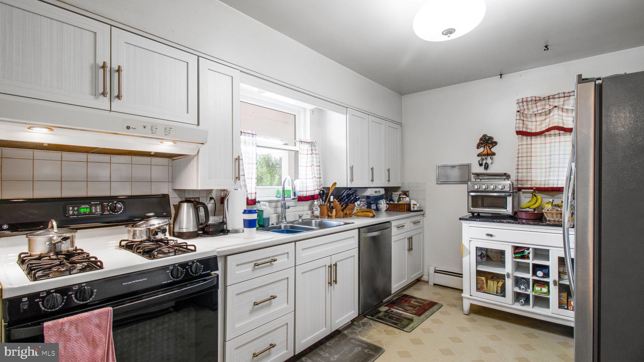 FAIRLAND ACRES - Residential