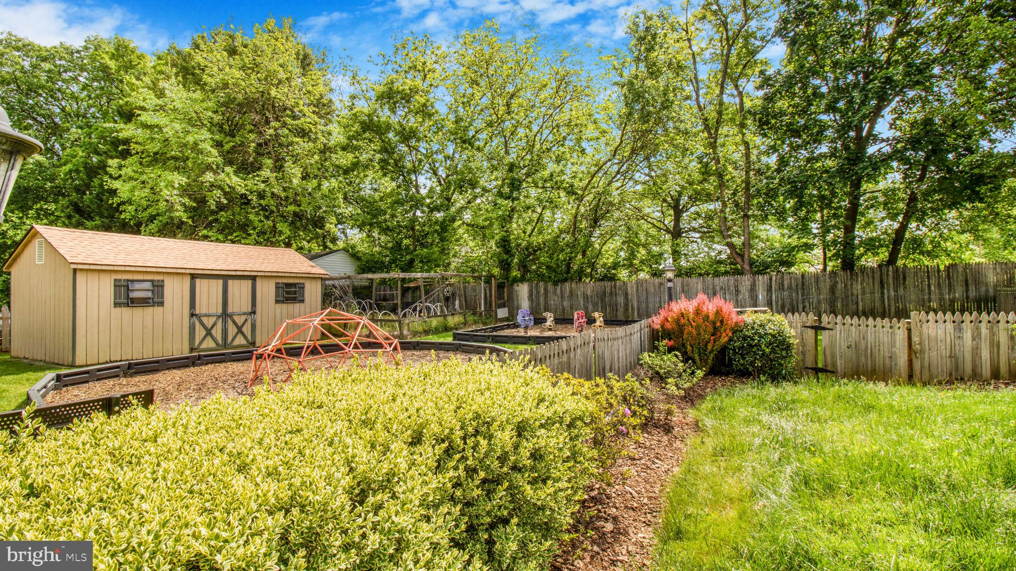 FAIRLAND ACRES - Residential