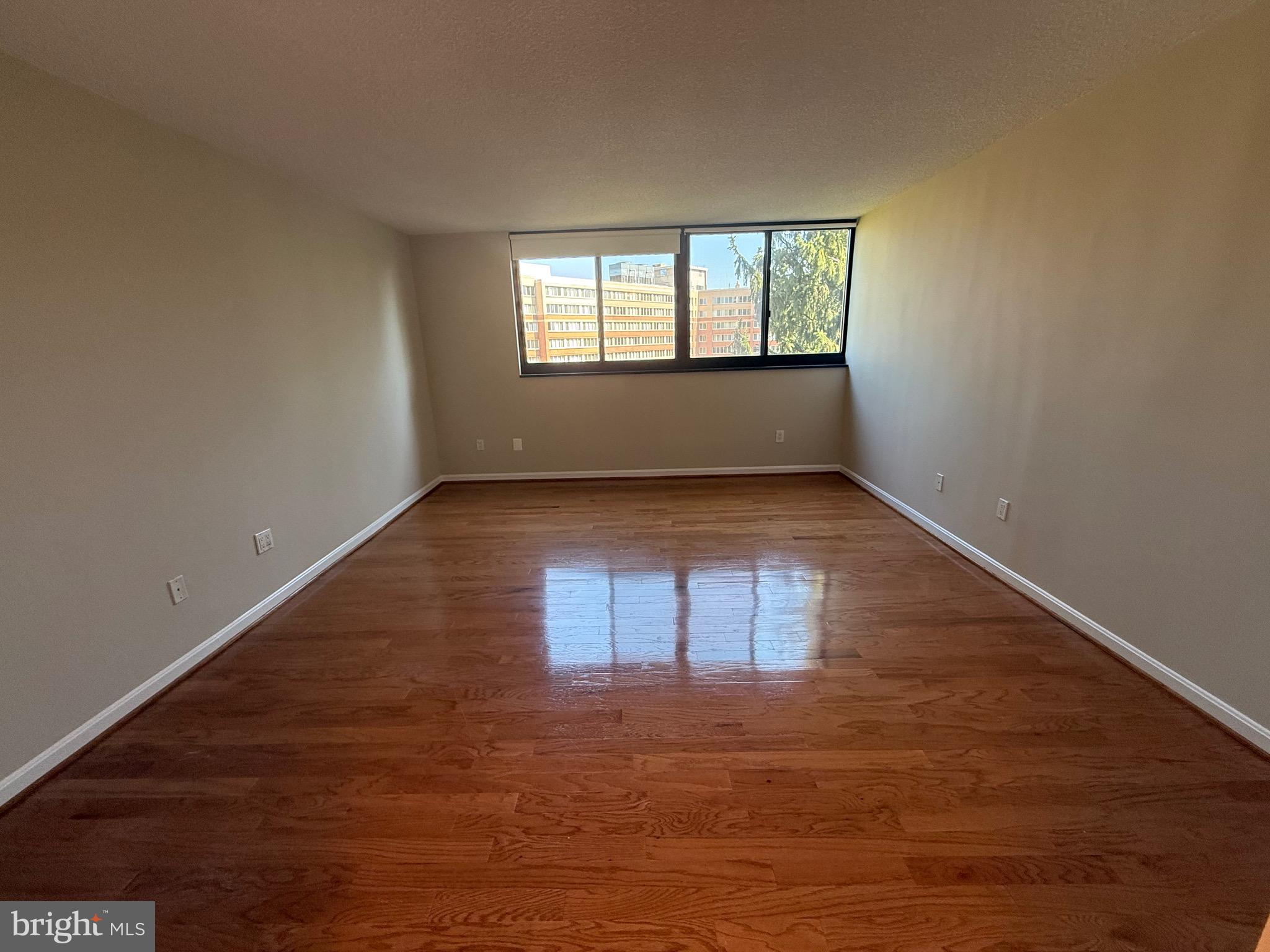 THE REPRESENTATIVE - Residential Lease