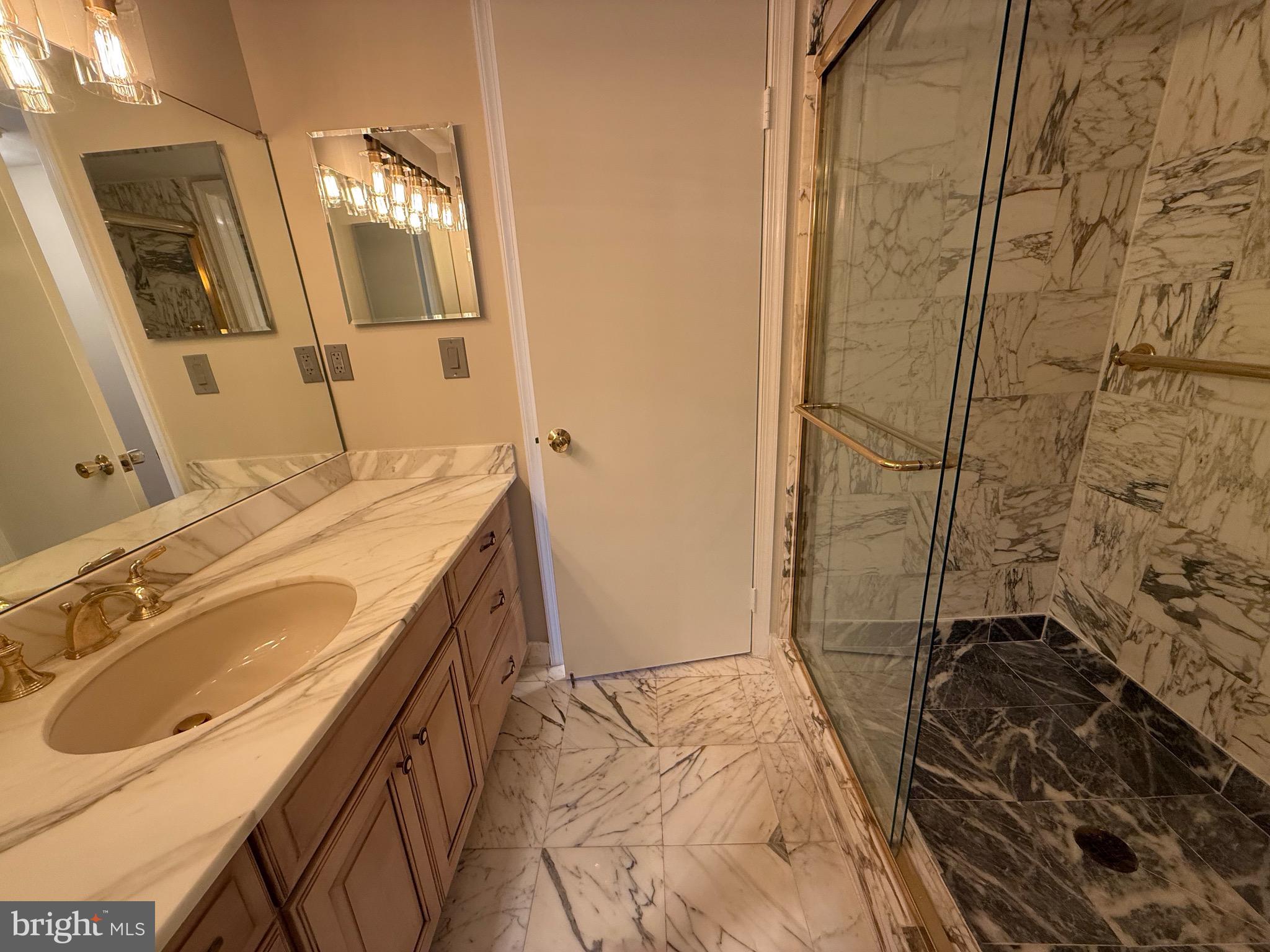 THE REPRESENTATIVE - Residential Lease