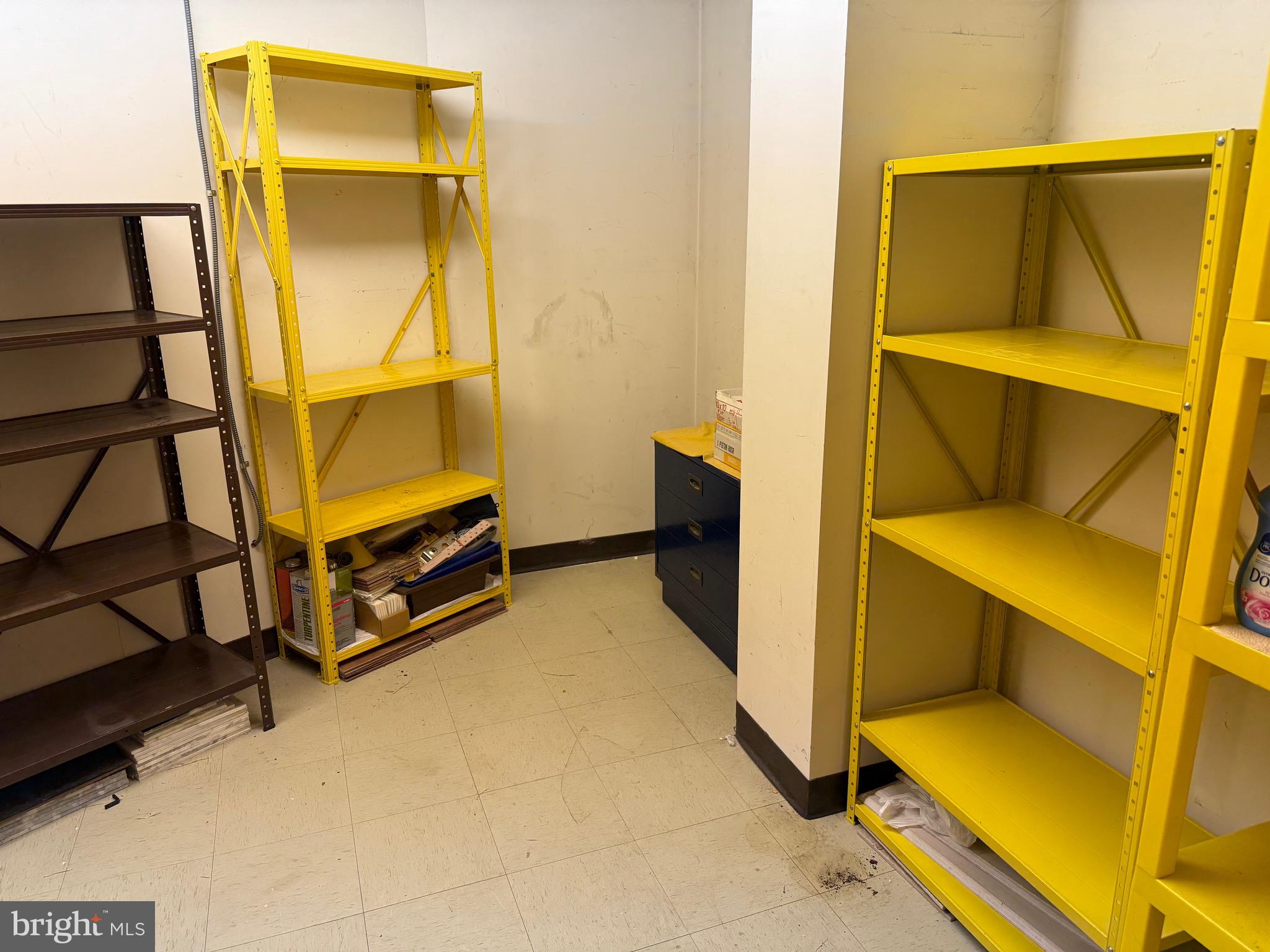 THE REPRESENTATIVE - Residential Lease