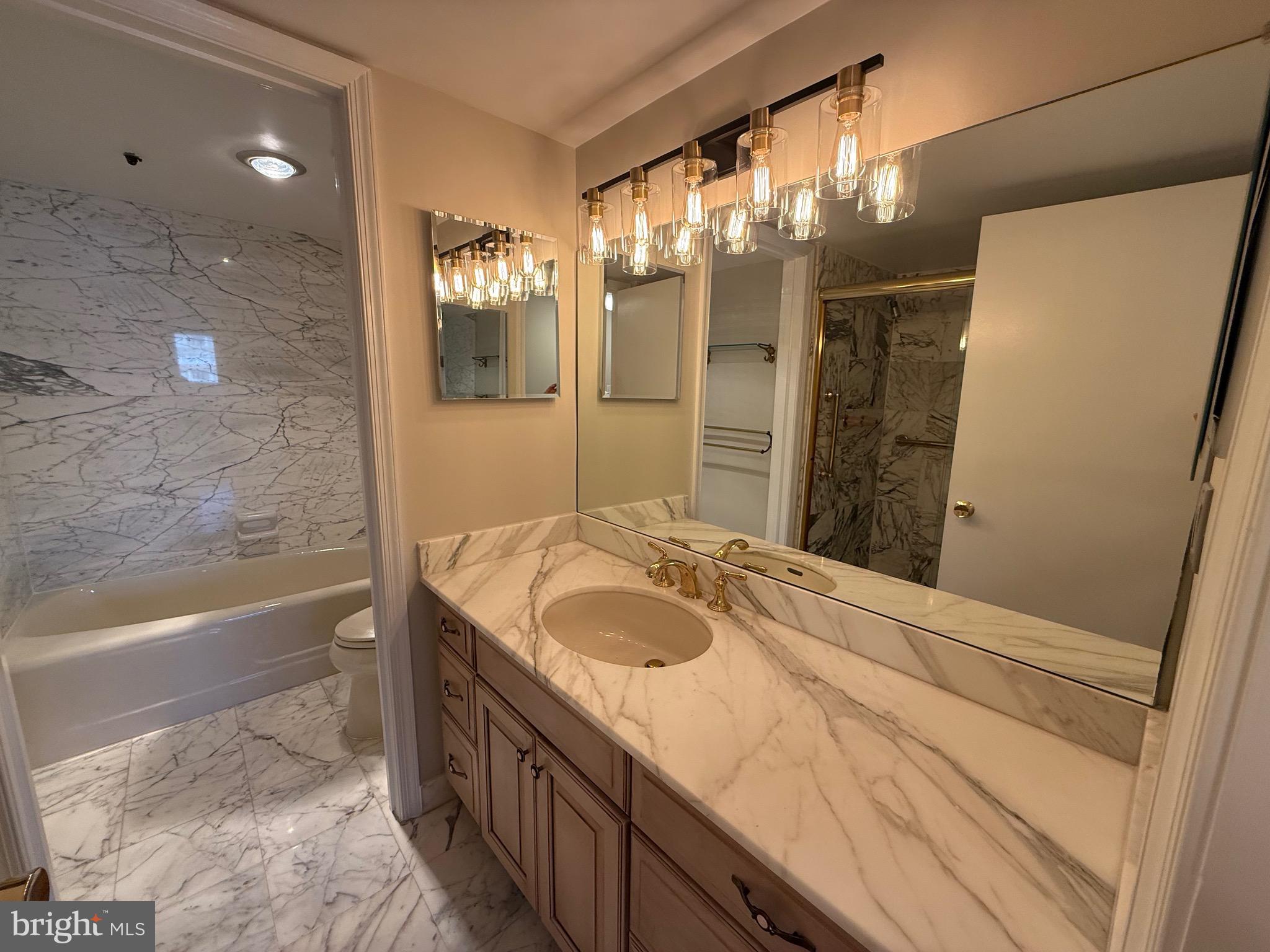 THE REPRESENTATIVE - Residential Lease