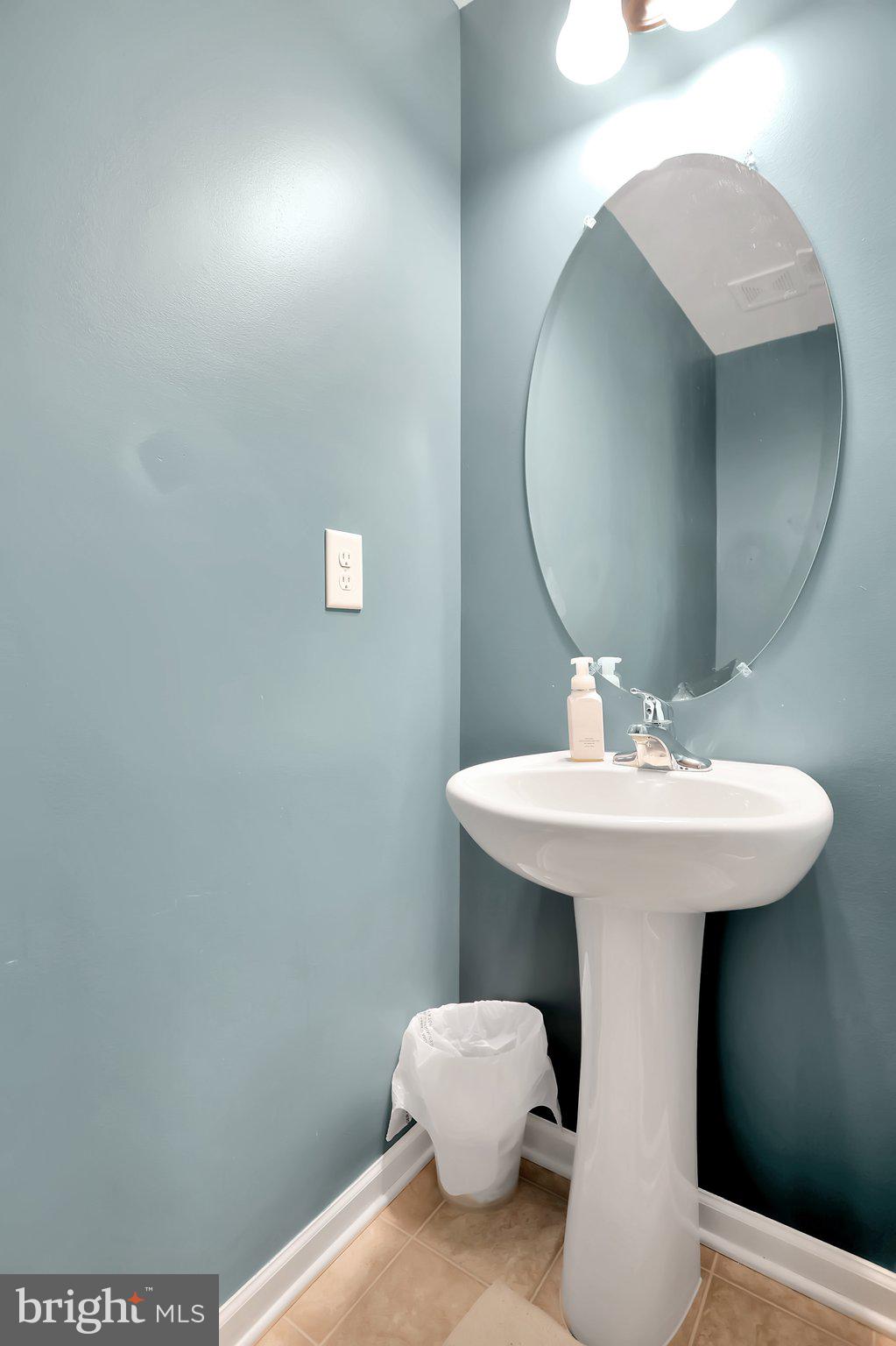 LAKELAND PLACE - Residential